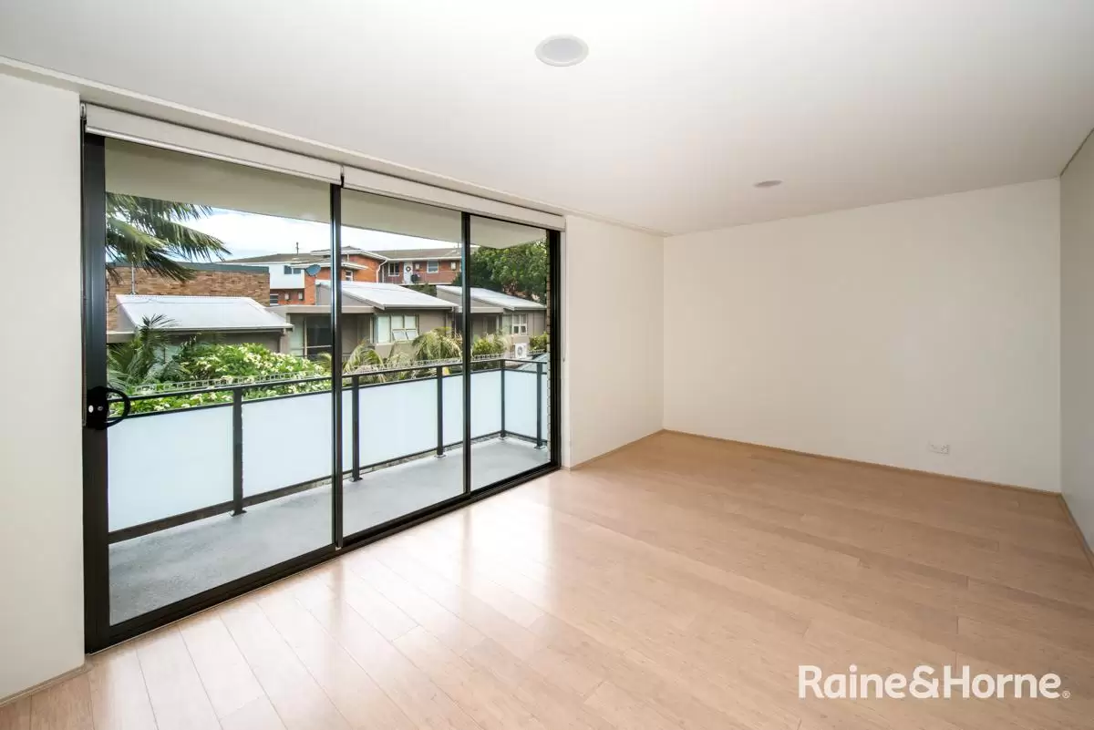 3/3-5 Flood Street, Clovelly Leased by Raine & Horne Randwick | Coogee | Clovelly - image 1
