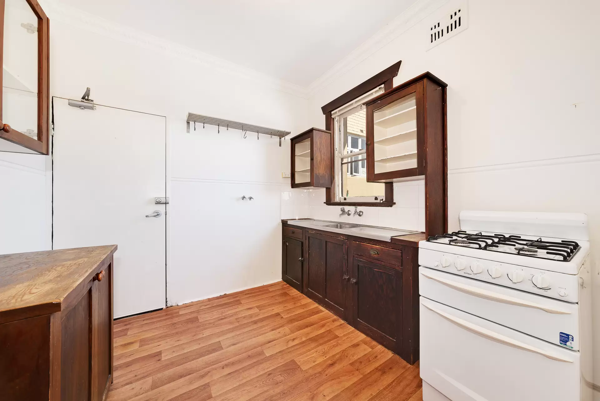 5/12 Dudley Street, Coogee Leased by Raine & Horne Randwick | Coogee | Clovelly - image 1