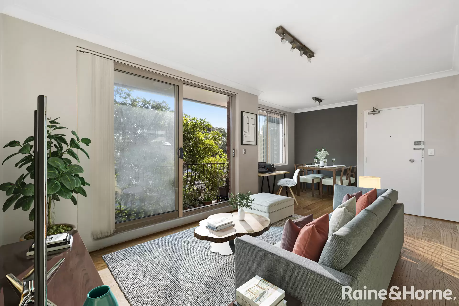 3B/73-75 Gilderthorpe Avenue, Randwick Sold by Raine & Horne Randwick | Coogee | Clovelly
