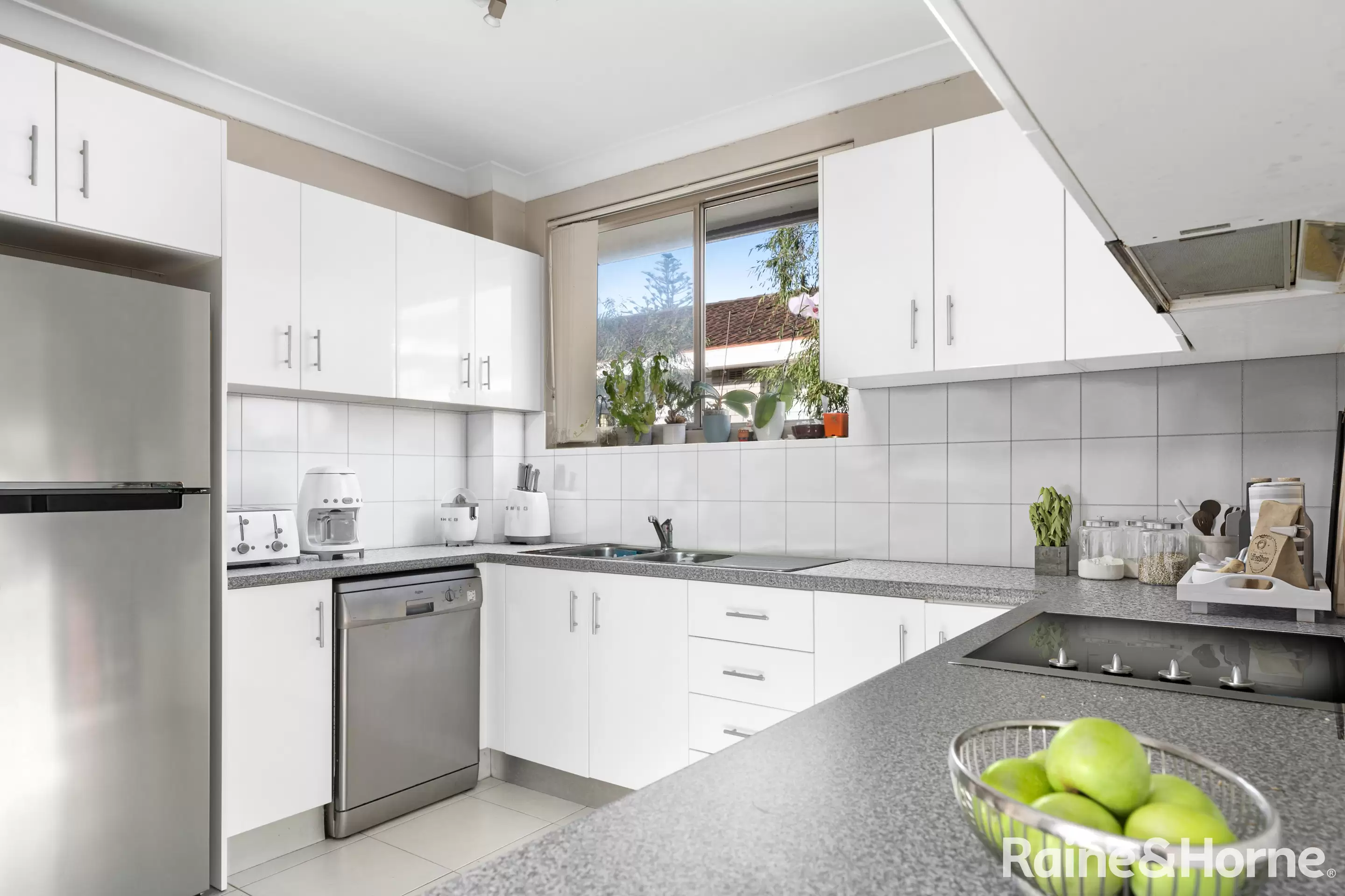 3B/73-75 Gilderthorpe Avenue, Randwick Sold by Raine & Horne Randwick | Coogee | Clovelly - image 3