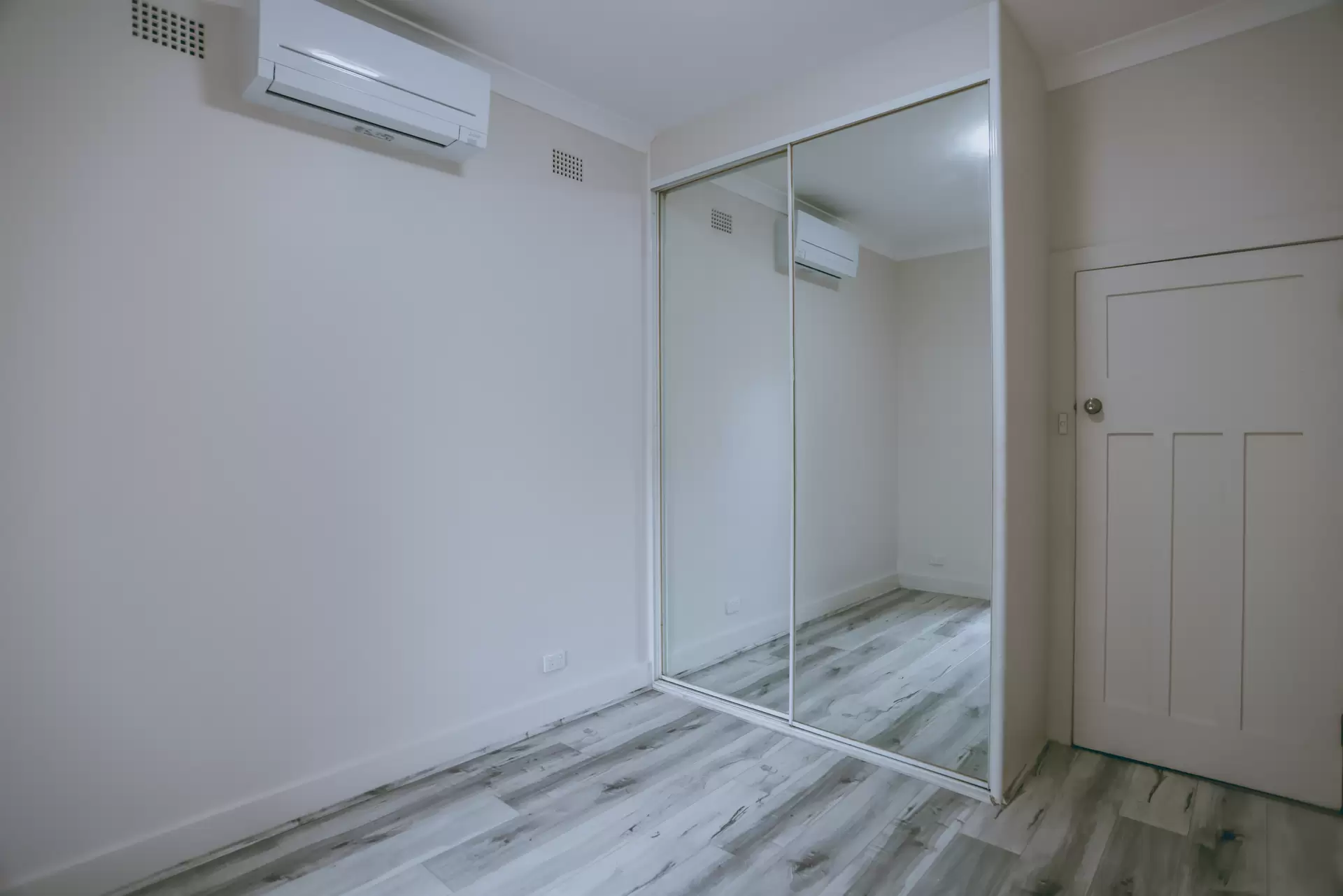 3/25 Mackenzie Street, Bondi Junction Leased by Raine & Horne Randwick | Coogee | Clovelly - image 1