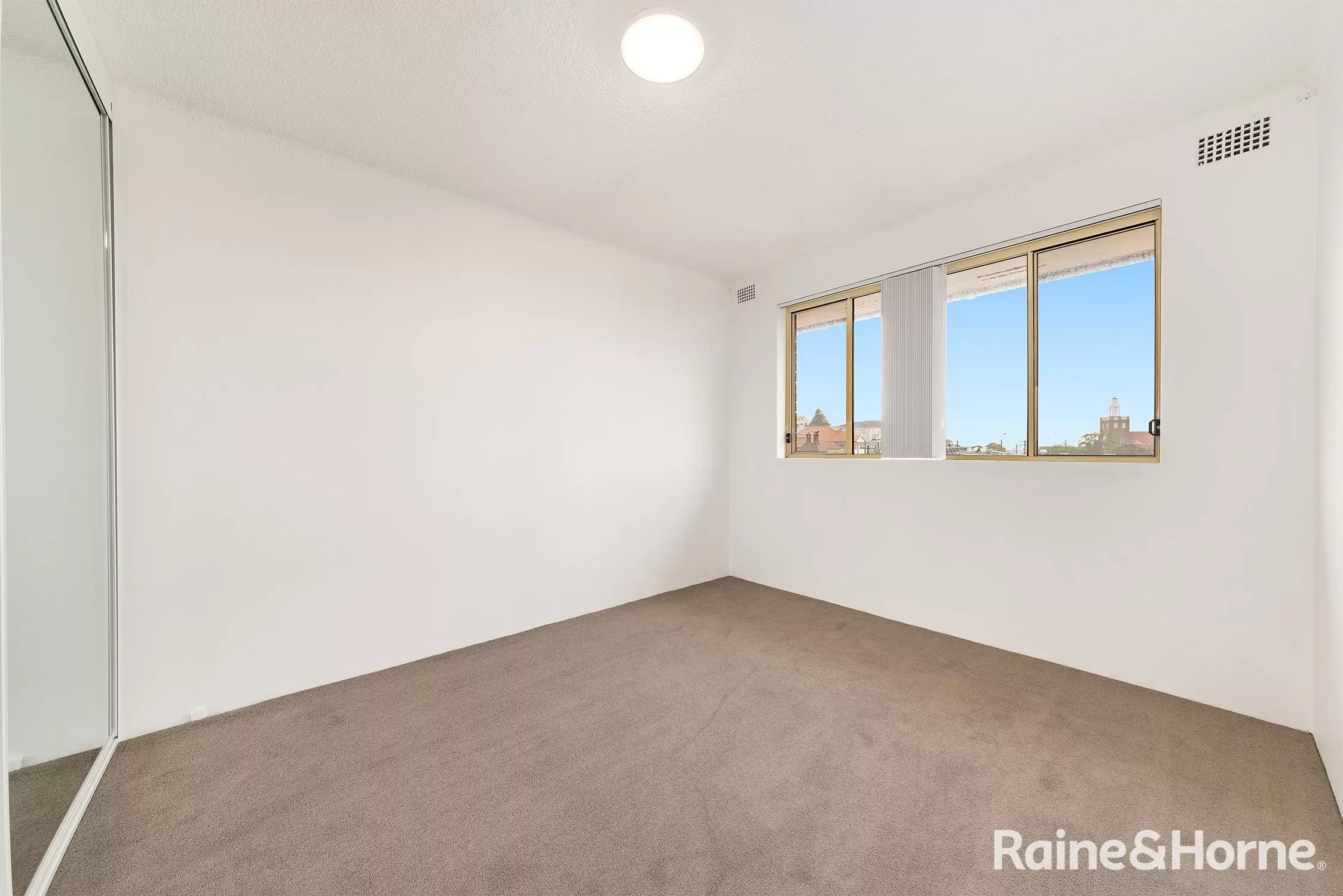9/323 Maroubra Road, Maroubra Leased by Raine & Horne Randwick | Coogee | Clovelly - image 4