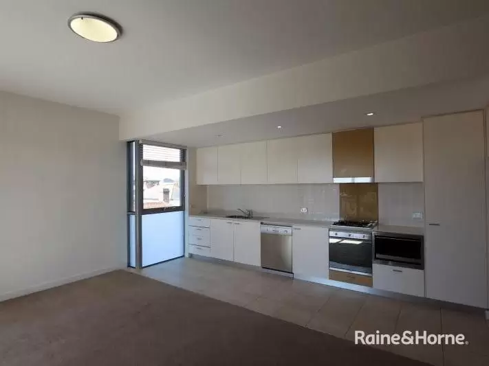 25/76-82 Anzac Parade, Kensington Leased by Raine & Horne Randwick | Coogee | Clovelly - image 1