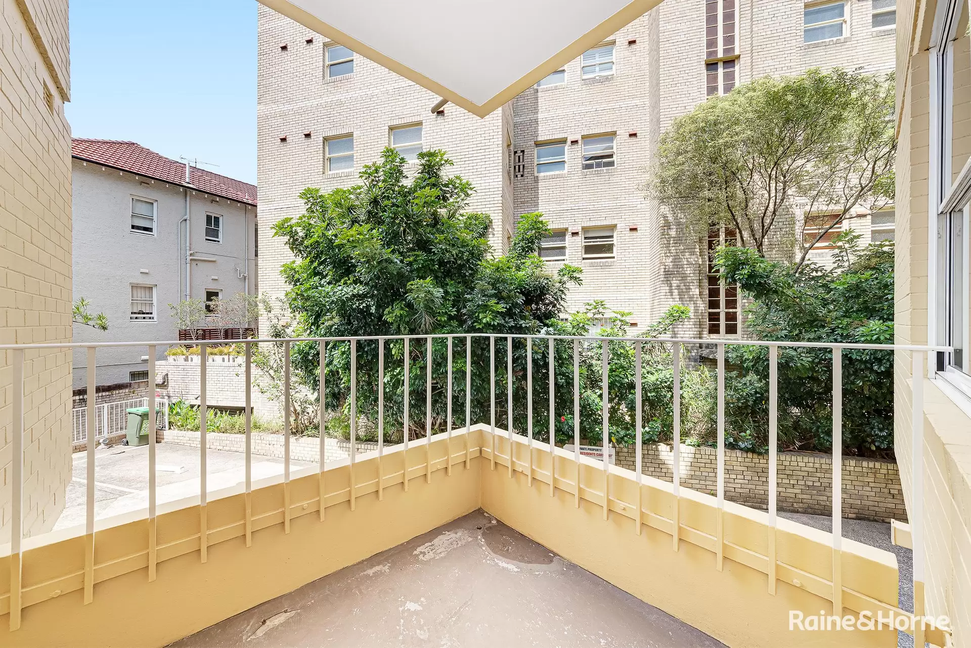 4/16-18 Roslyn Gardens, Elizabeth Bay Leased by Raine & Horne Randwick | Coogee | Clovelly - image 1