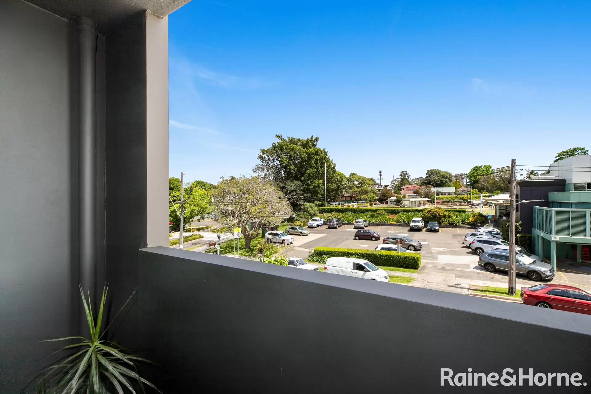 22/2-4 Lodge St, Hornsby Sold by Raine & Horne Randwick | Coogee | Clovelly - image 1