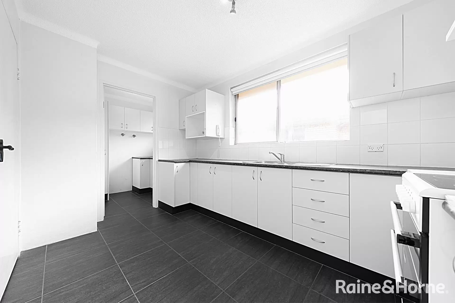 6/7 Blenheim Street, Randwick Leased by Raine & Horne Randwick | Coogee | Clovelly - image 1