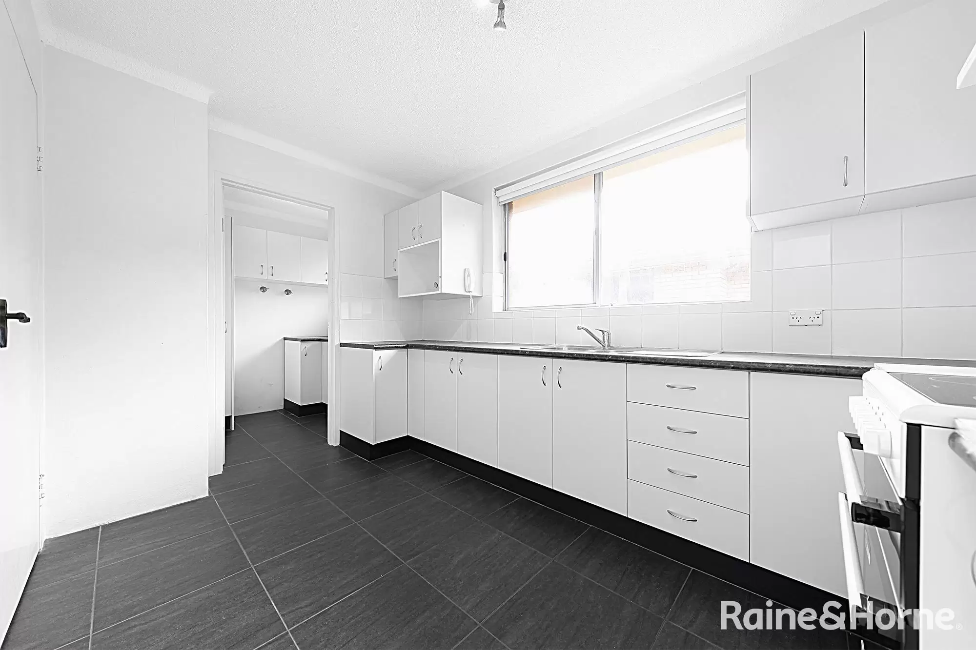 6/7 Blenheim Street, Randwick Leased by Raine & Horne Randwick | Coogee | Clovelly - image 1