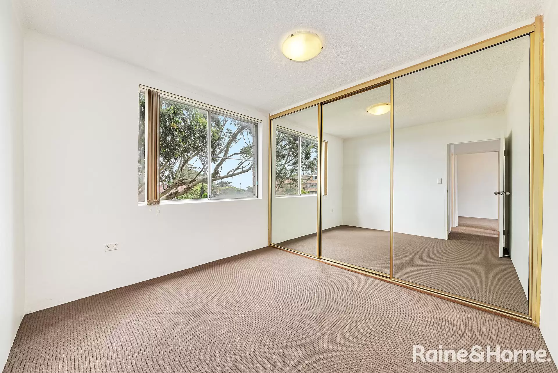 19/232 Rainbow Street, Coogee Leased by Raine & Horne Randwick | Coogee | Clovelly - image 1
