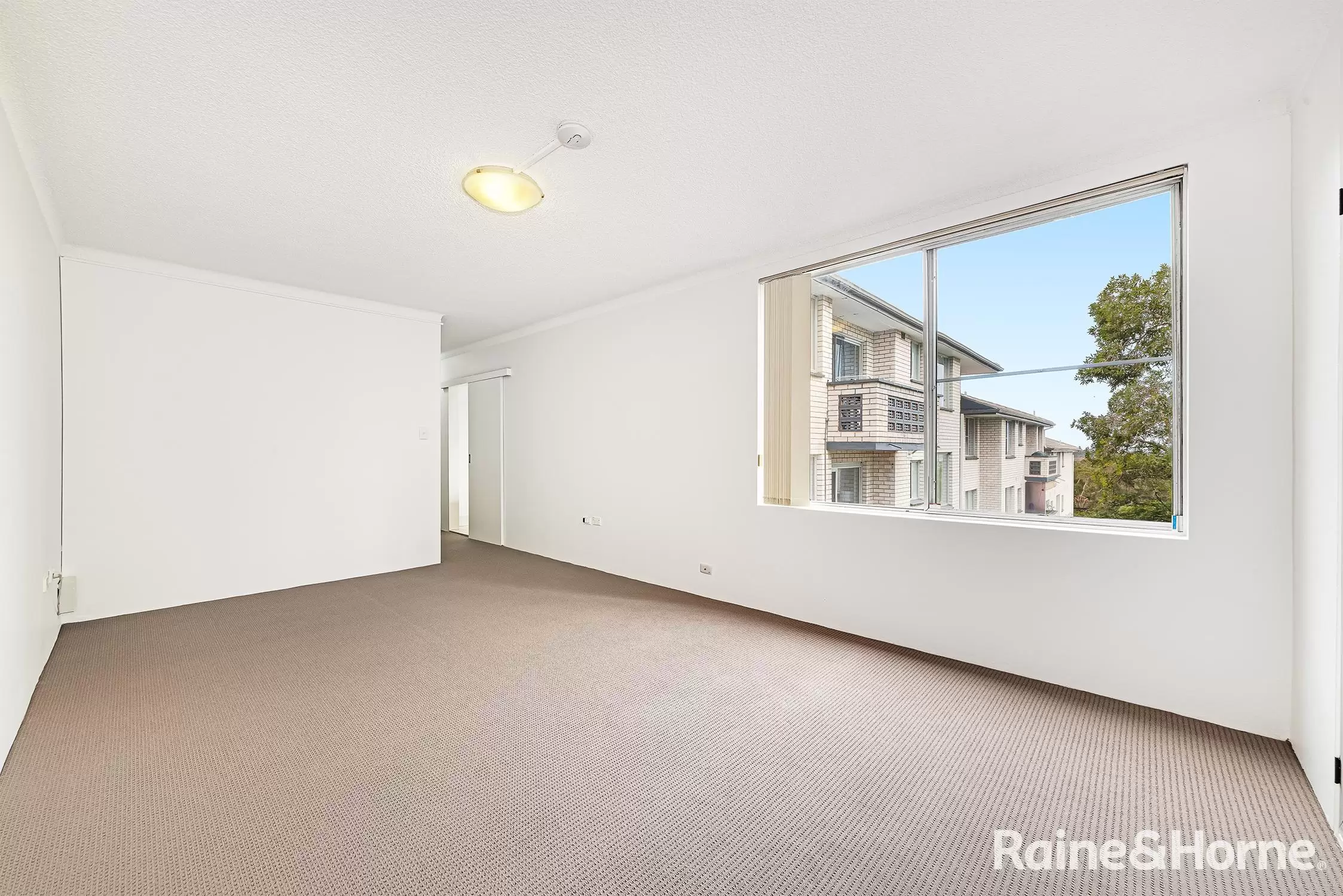 19/232 Rainbow Street, Coogee Leased by Raine & Horne Randwick | Coogee | Clovelly - image 2