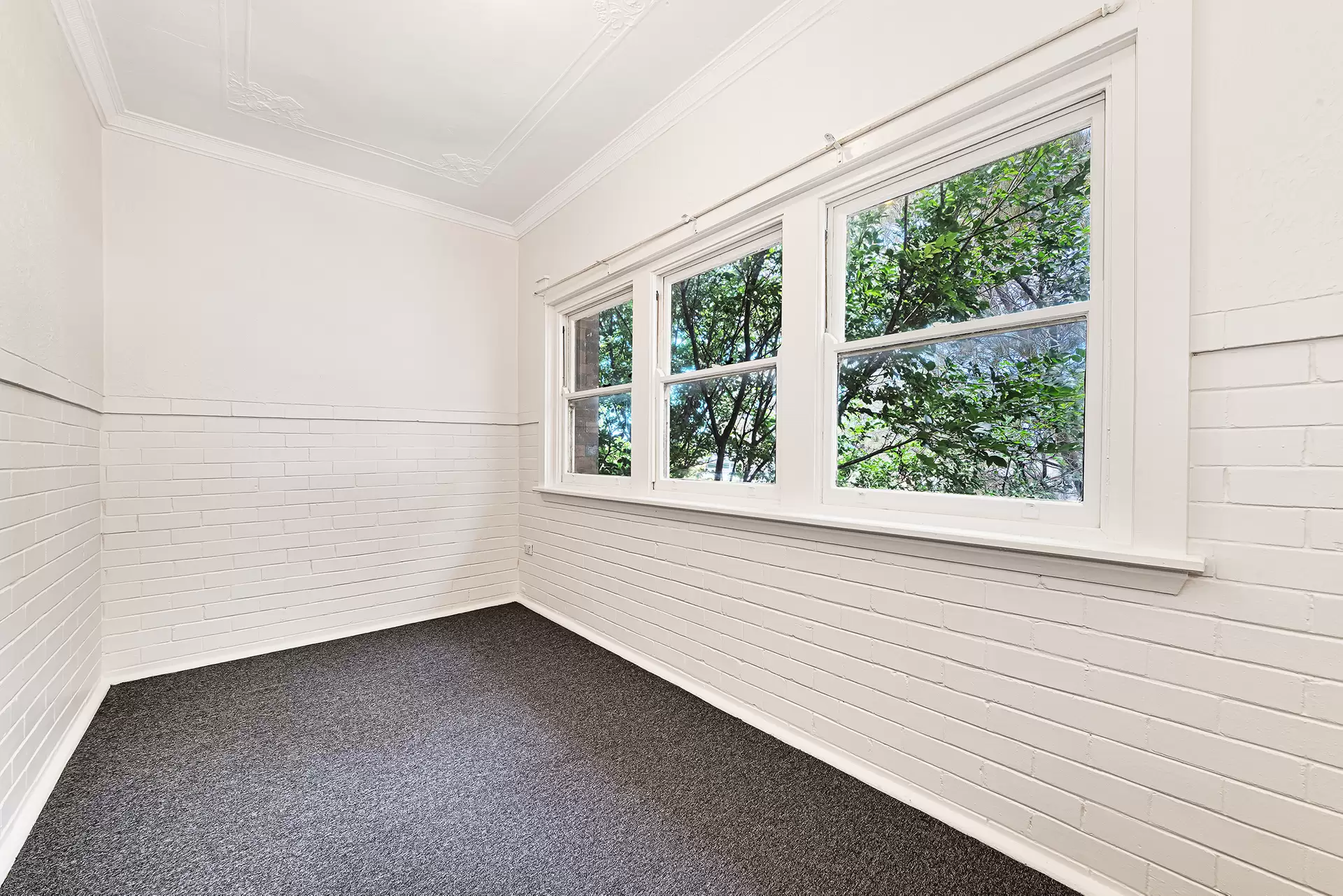 7/10 Ebley Street, Bondi Junction Leased by Raine & Horne Randwick | Coogee | Clovelly - image 1