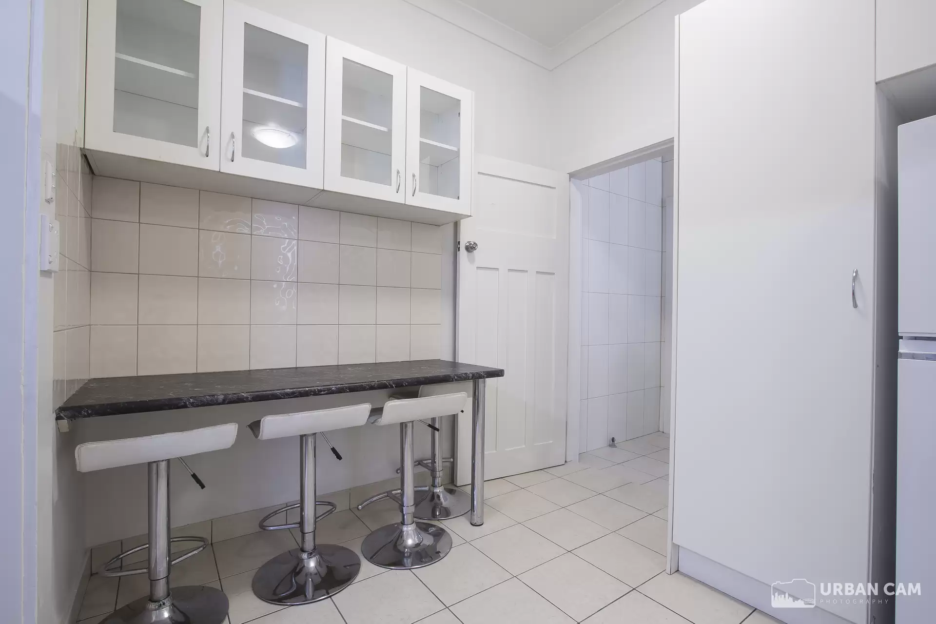 2/25 Mackenzie Street, Bondi Junction Leased by Raine & Horne Randwick | Coogee | Clovelly - image 1