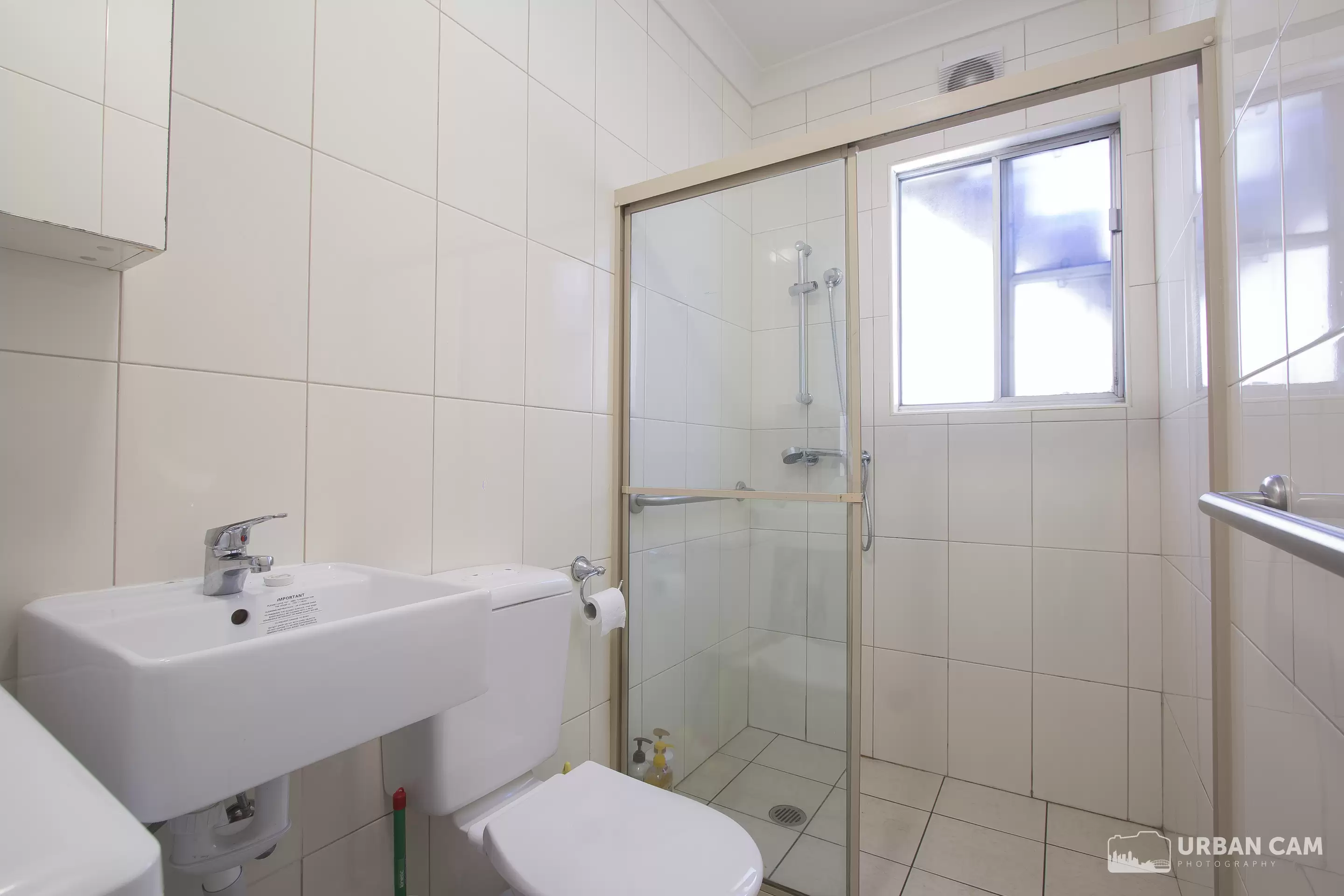 2/25 Mackenzie Street, Bondi Junction Leased by Raine & Horne Randwick | Coogee | Clovelly - image 5