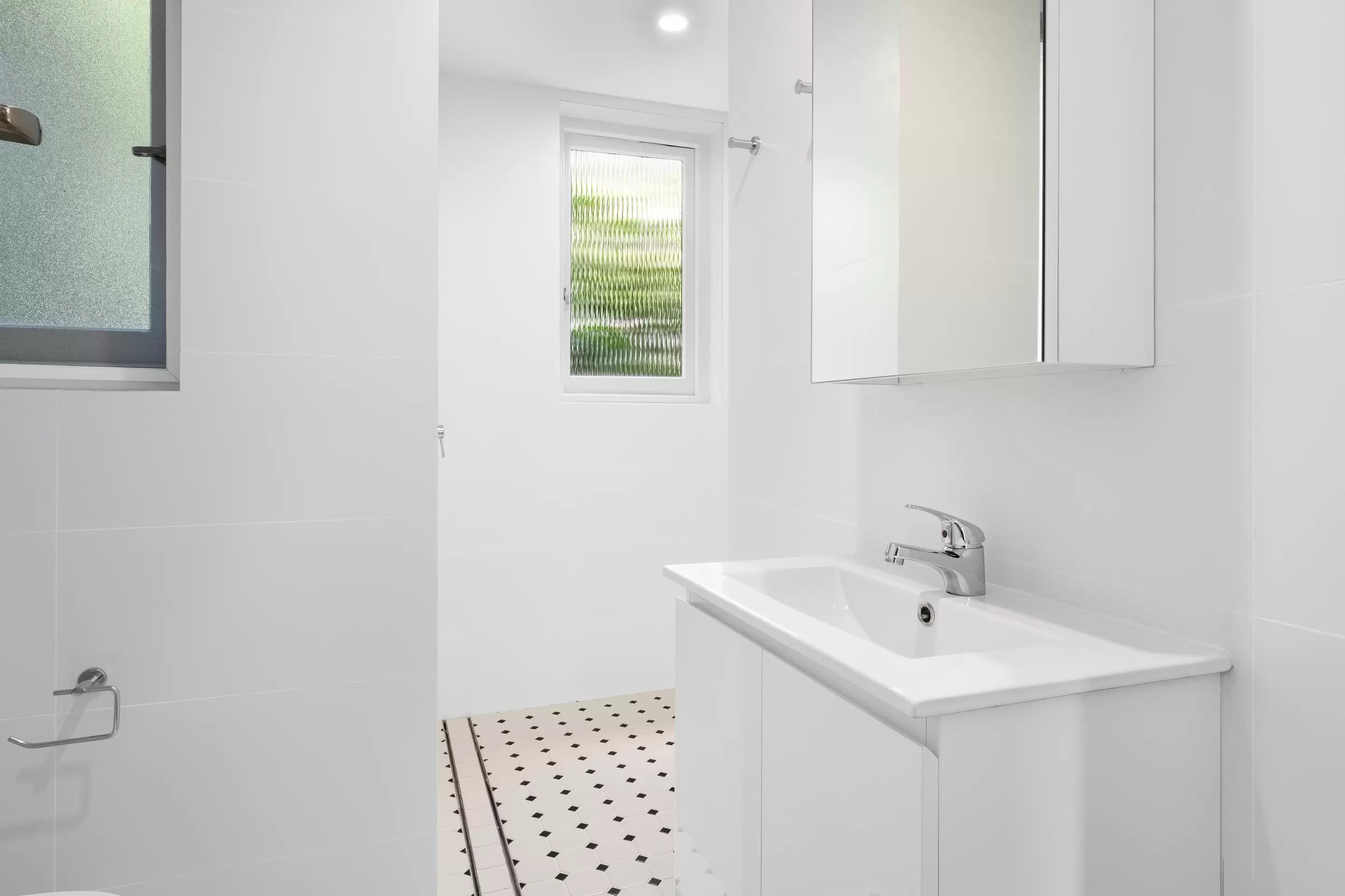 5/2-4 Daintrey Crescent, Randwick Leased by Raine & Horne Randwick | Coogee | Clovelly - image 4