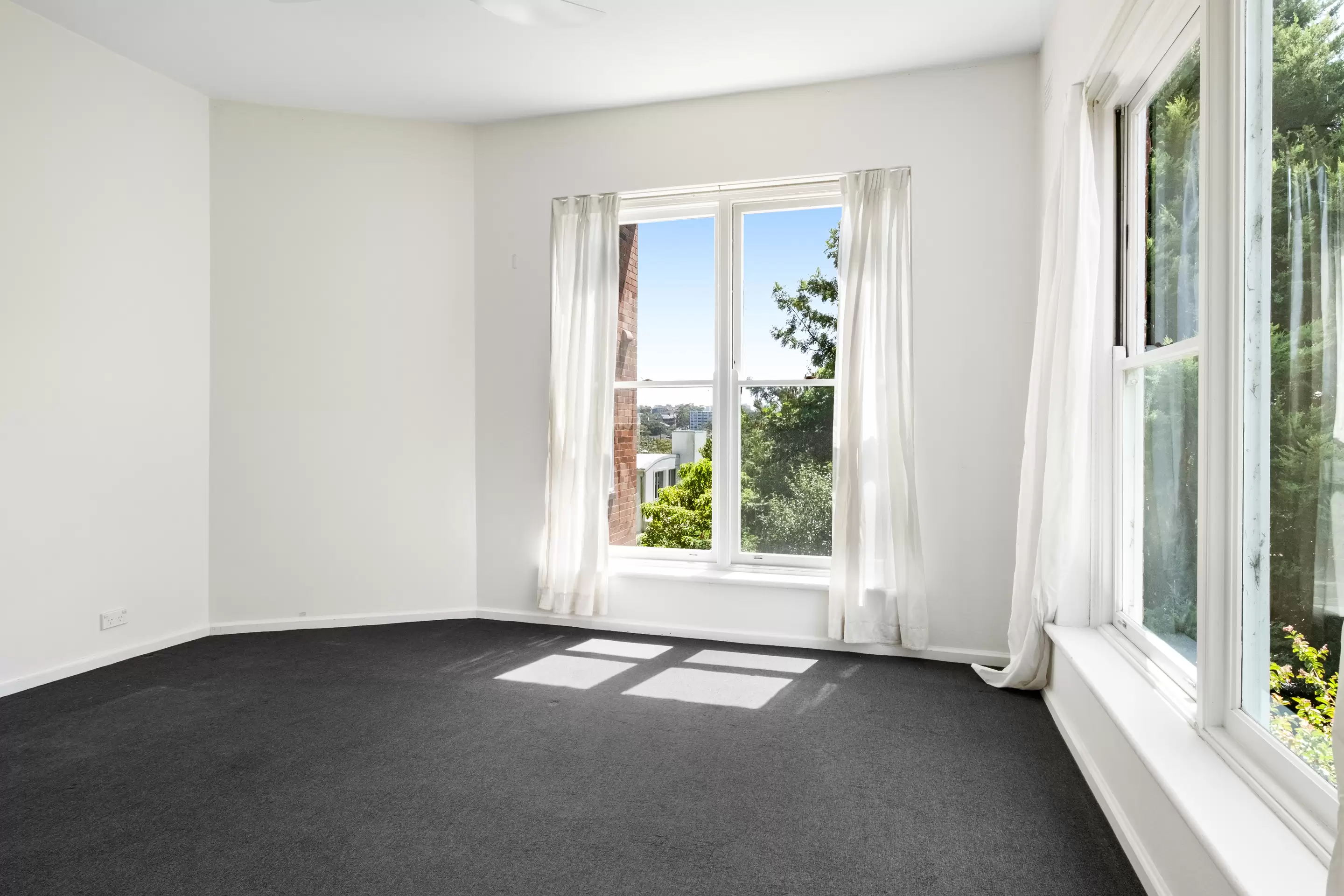 5/2-4 Daintrey Crescent, Randwick Leased by Raine & Horne Randwick | Coogee | Clovelly - image 1