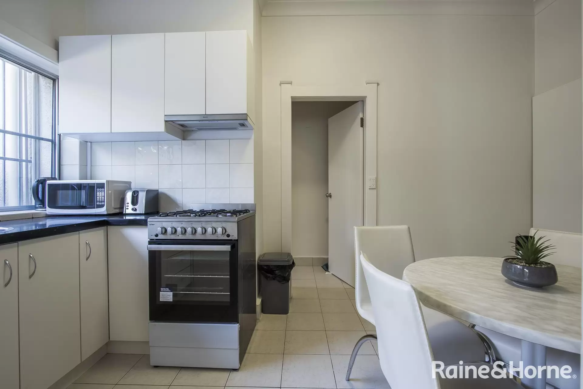 6/25 Mackenzie Street, Bondi Junction Leased by Raine & Horne Randwick | Coogee | Clovelly - image 1