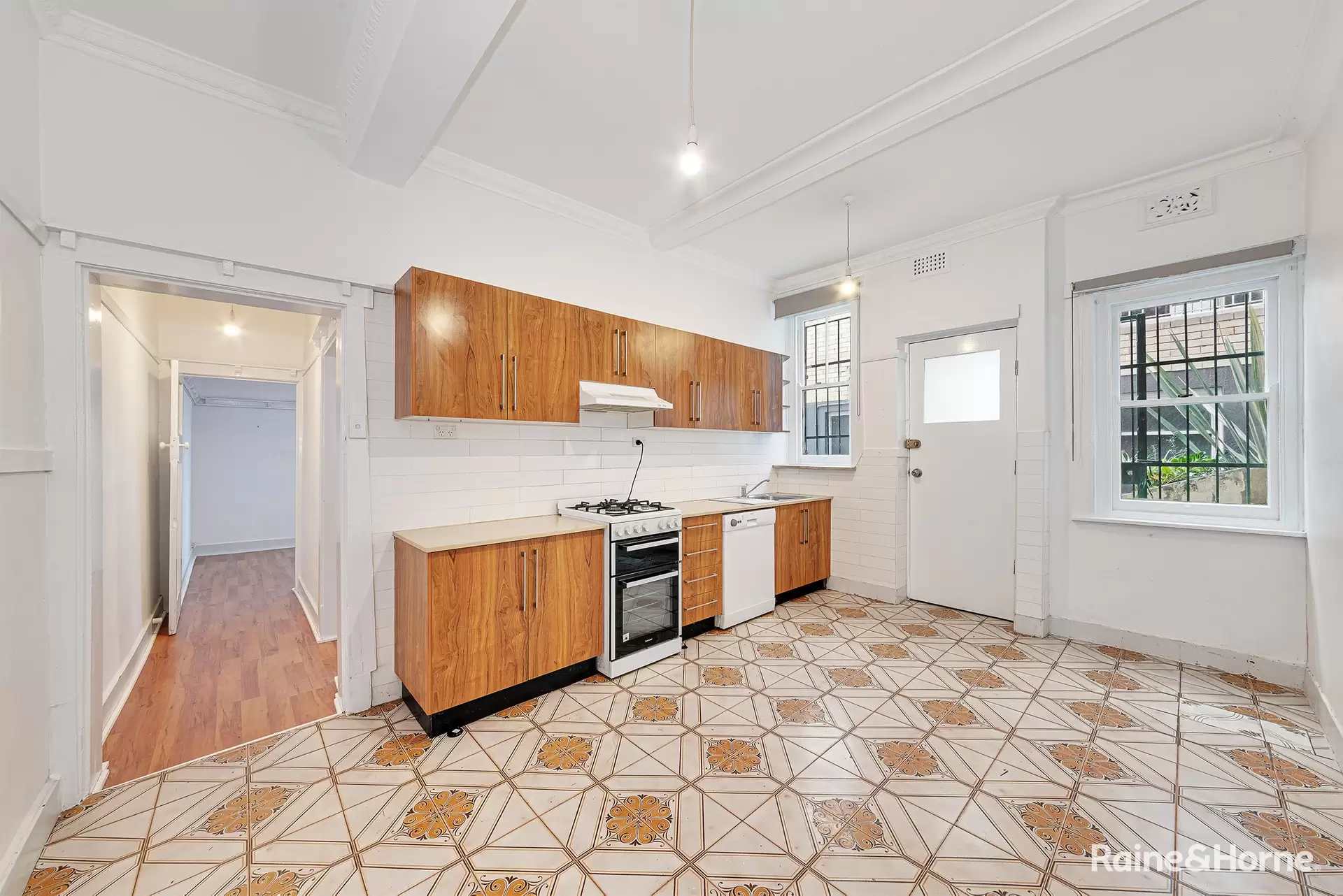 1/17 Neptune Street, Coogee Leased by Raine & Horne Randwick | Coogee | Clovelly - image 1