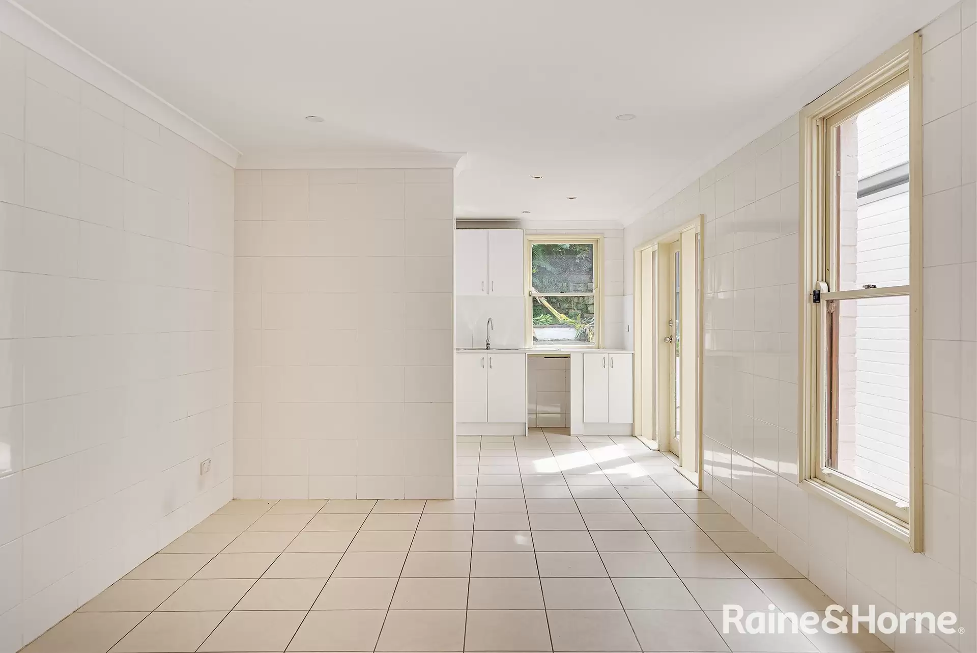 103 Womerah Avenue, Darlinghurst Leased by Raine & Horne Randwick | Coogee | Clovelly - image 1