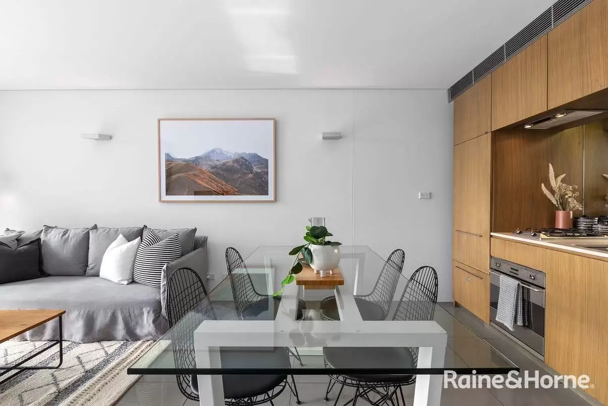 63/60-70 William Street, Woolloomooloo Leased by Raine & Horne Randwick | Coogee | Clovelly - image 3