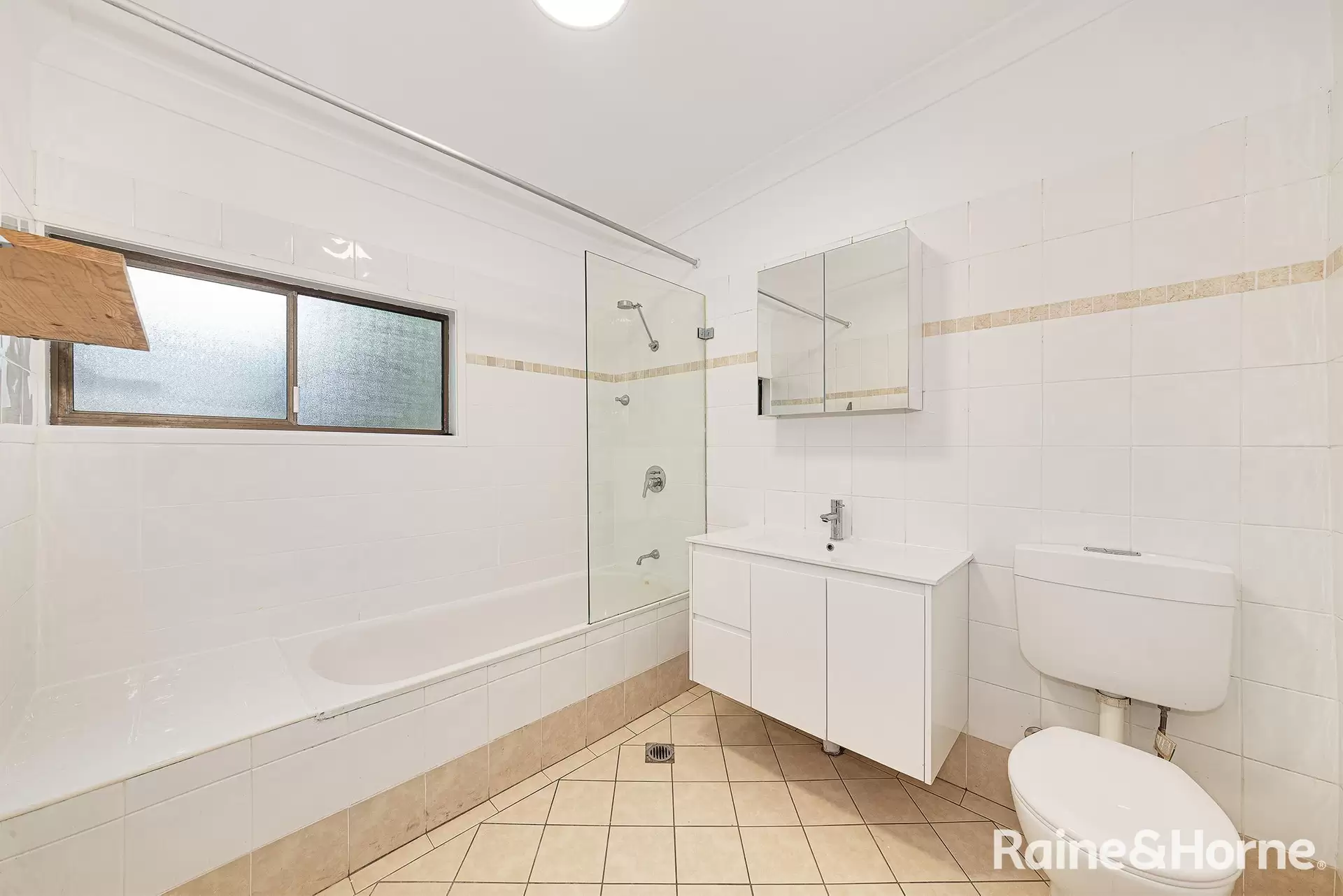 122 Simmons Street, Enmore Leased by Raine & Horne Randwick | Coogee | Clovelly - image 1