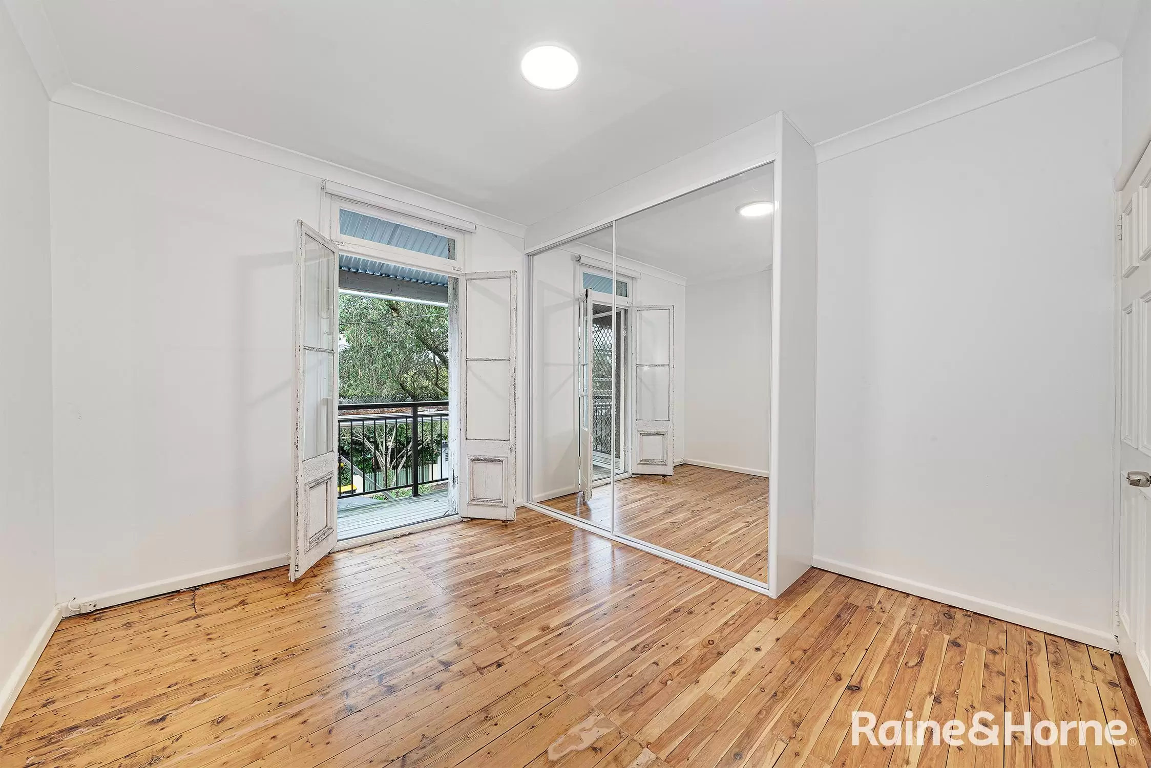 122 Simmons Street, Enmore Leased by Raine & Horne Randwick | Coogee | Clovelly - image 6