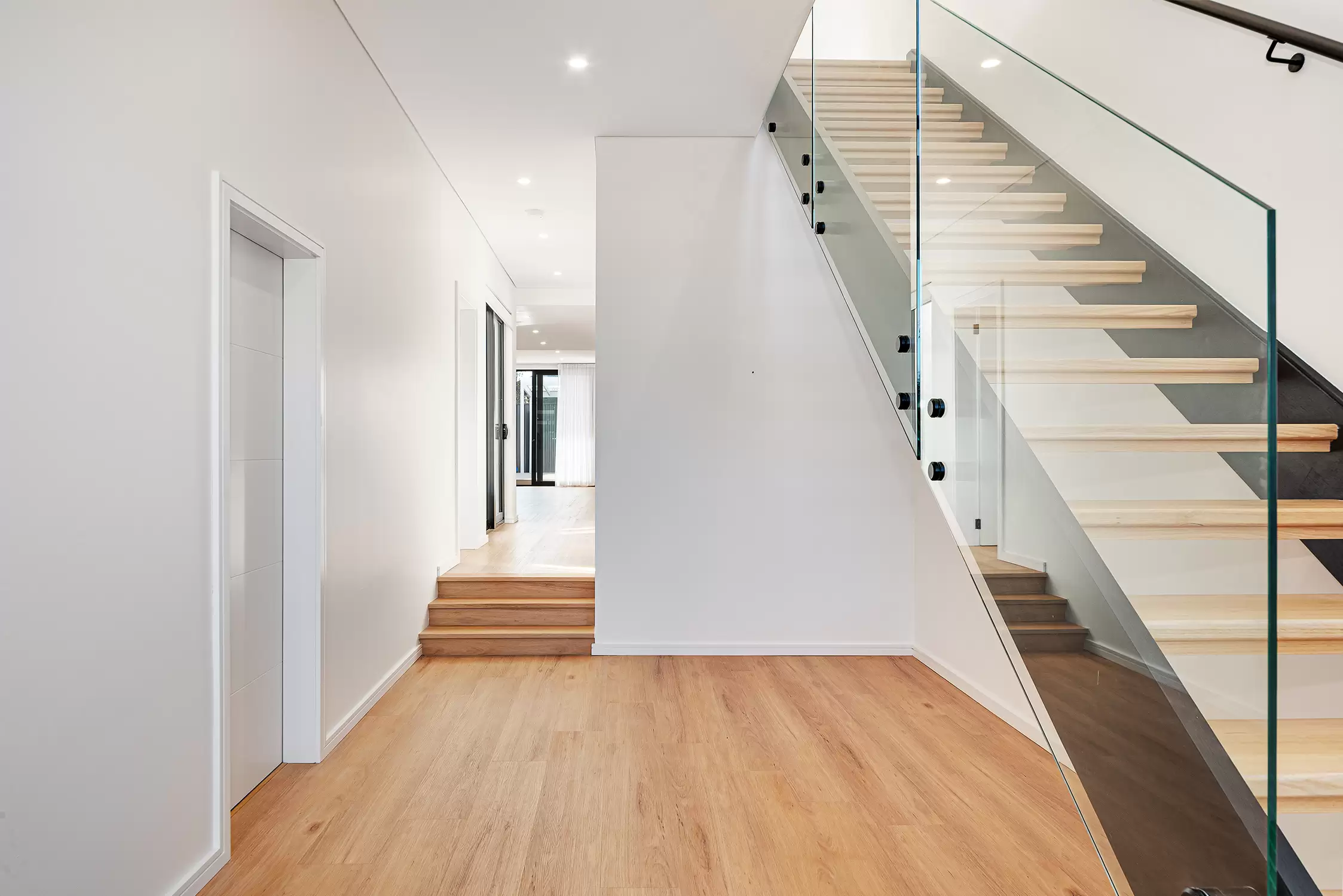 4 Hunter Avenue, Matraville Leased by Raine & Horne Randwick | Coogee | Clovelly - image 5