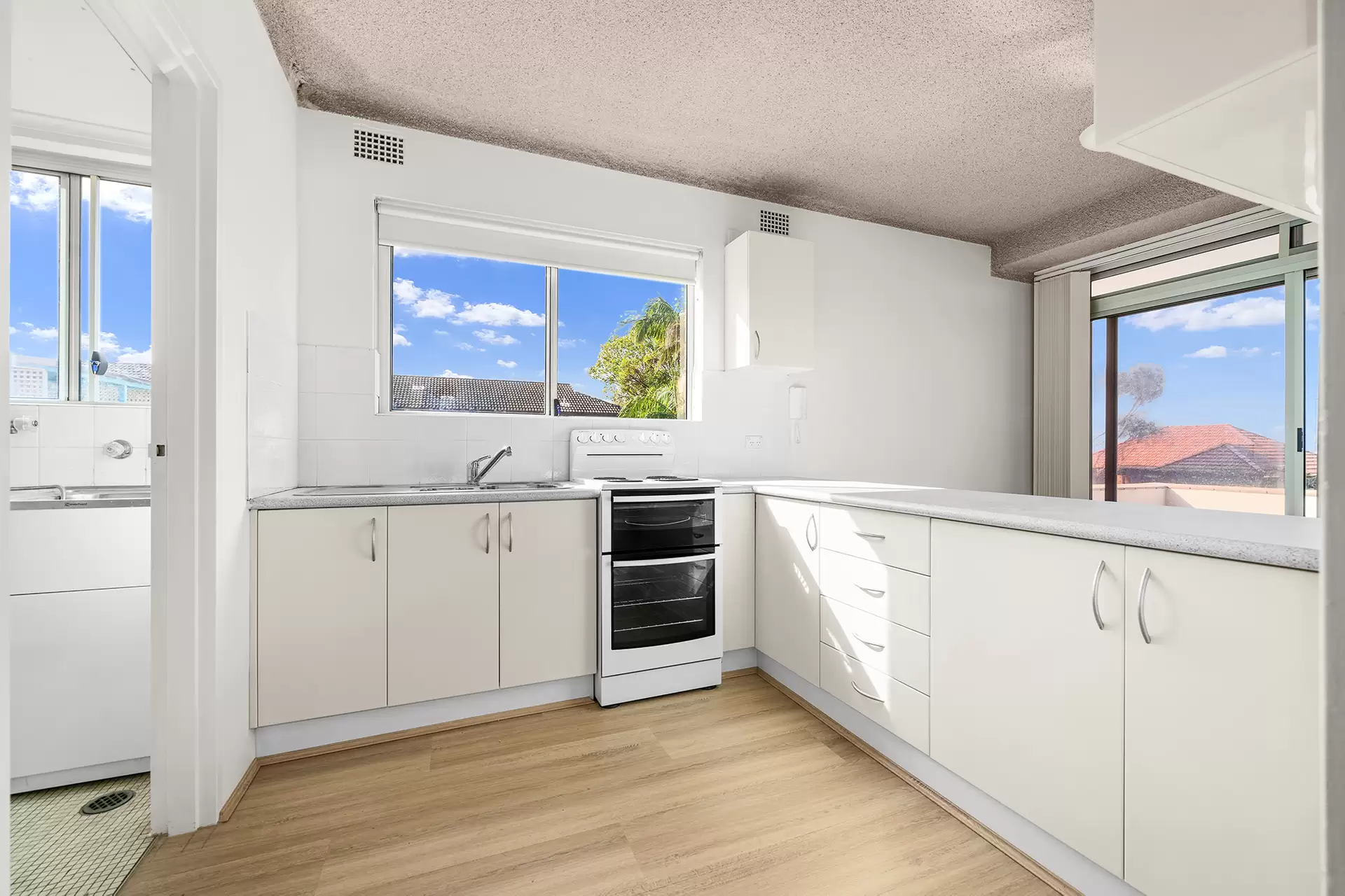 1/119 Arden Street, Coogee Leased by Raine & Horne Randwick | Coogee | Clovelly - image 1