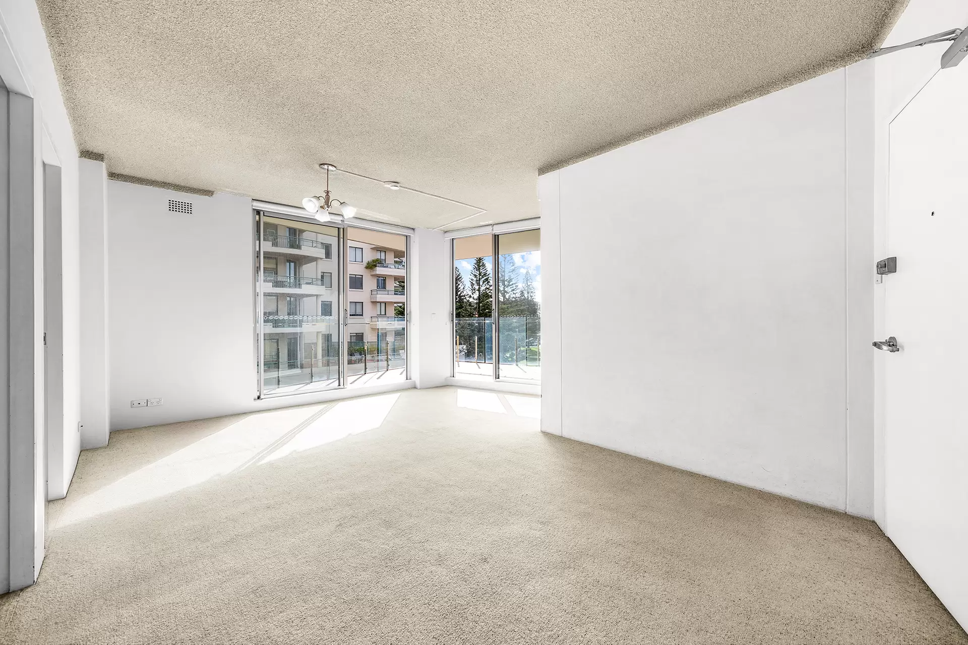 12/58 Carr Street, Coogee Leased by Raine & Horne Randwick | Coogee | Clovelly - image 1