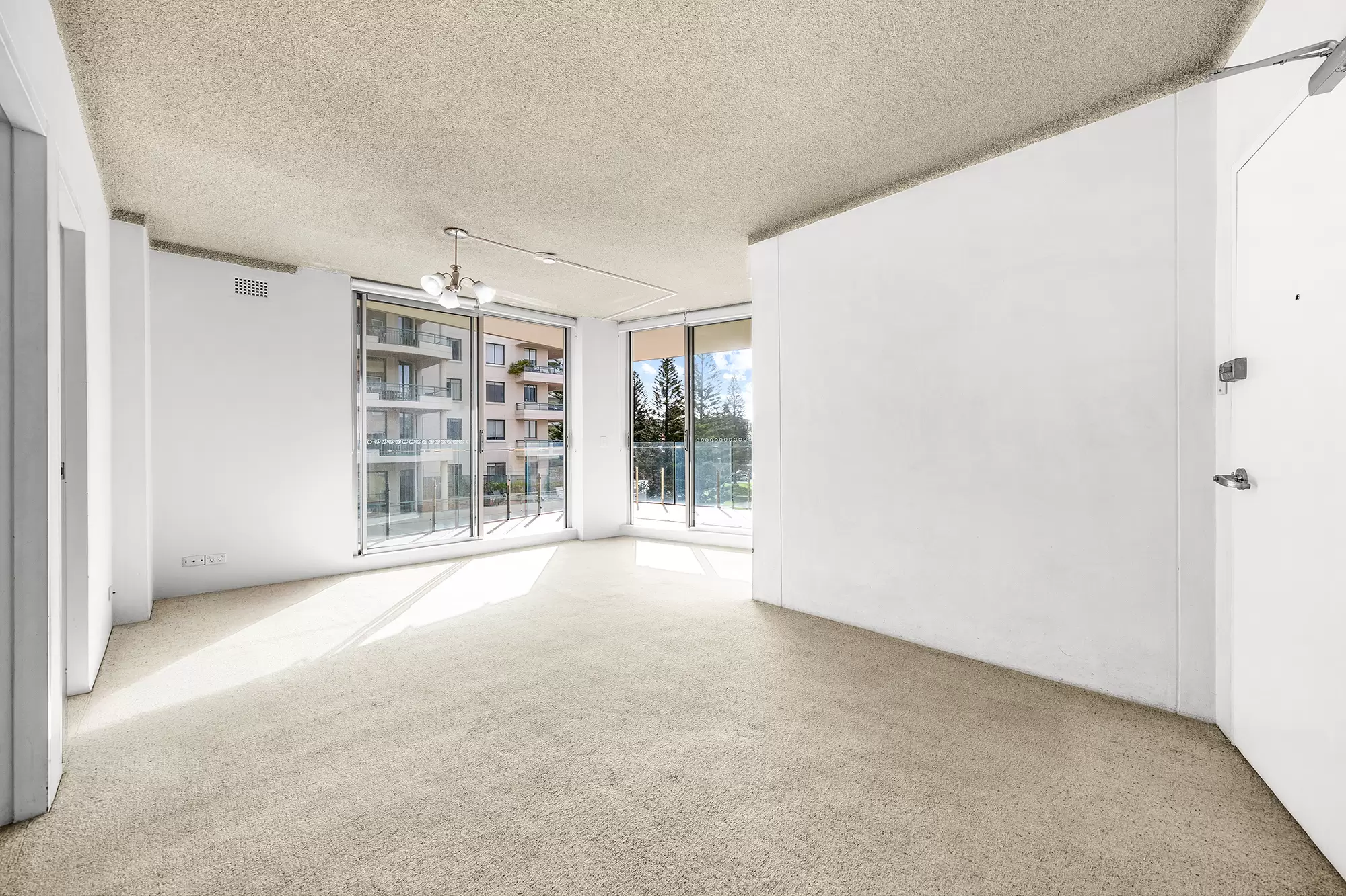 12/58 Carr Street, Coogee Leased by Raine & Horne Randwick | Coogee | Clovelly - image 3