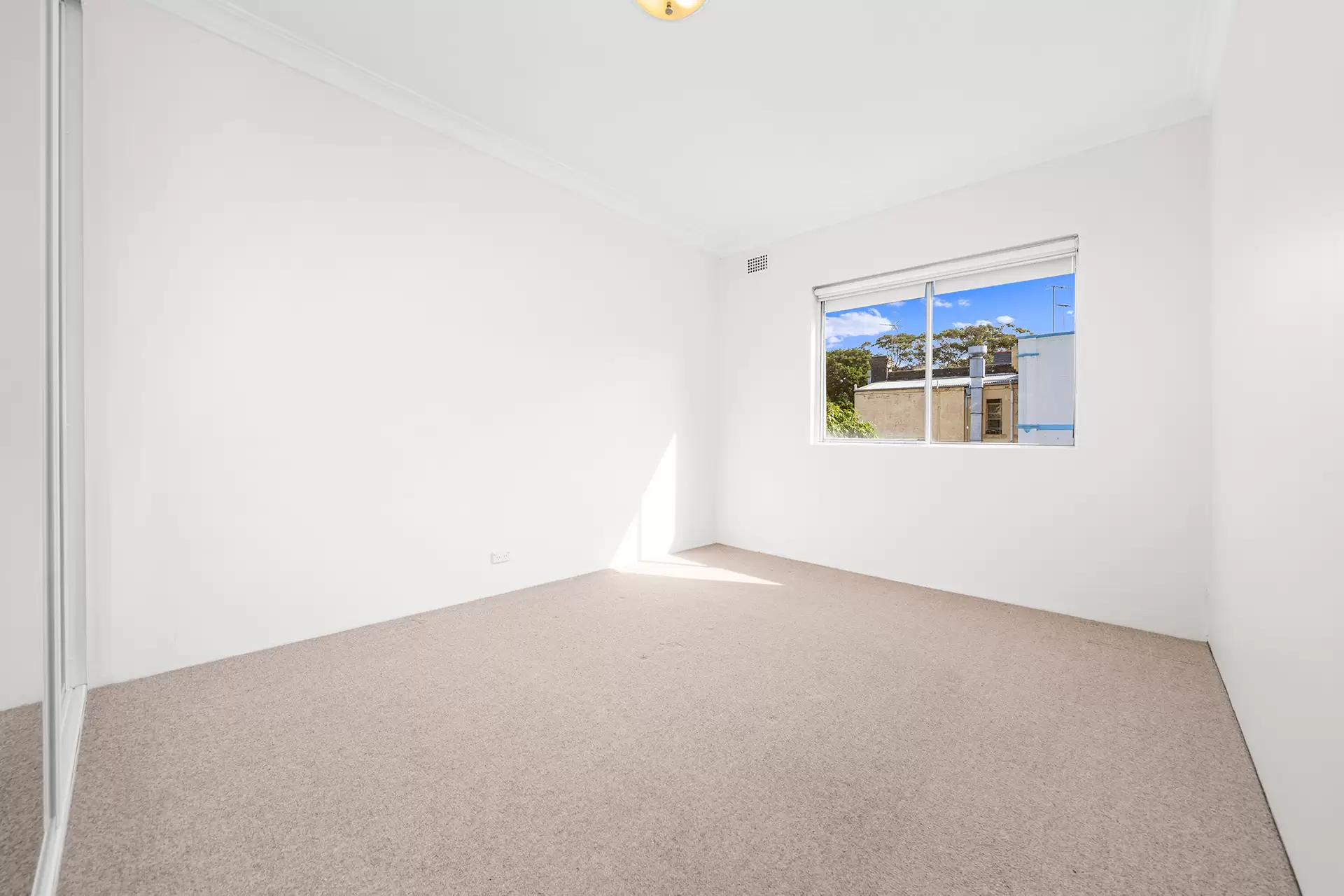 1/75 Bondi Road, Bondi Leased by Raine & Horne Randwick | Coogee | Clovelly - image 1