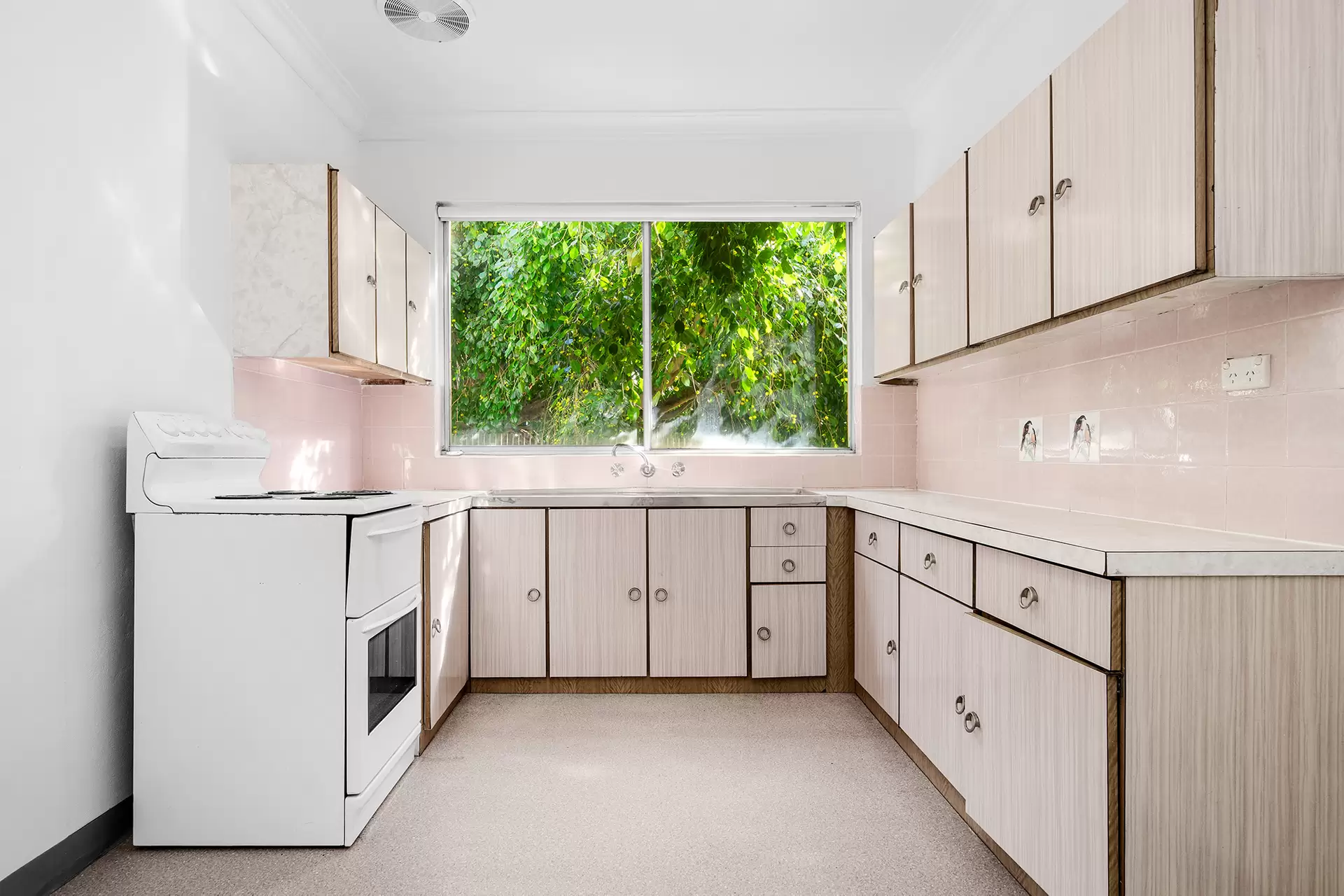 1/75 Bondi Road, Bondi Leased by Raine & Horne Randwick | Coogee | Clovelly - image 1