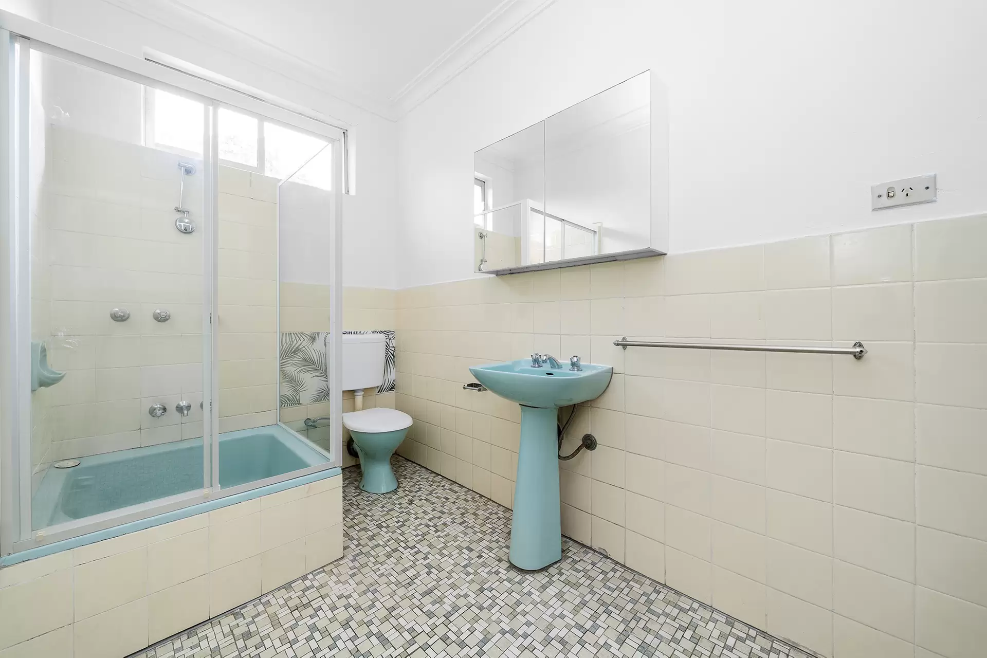 1/75 Bondi Road, Bondi Leased by Raine & Horne Randwick | Coogee | Clovelly - image 1
