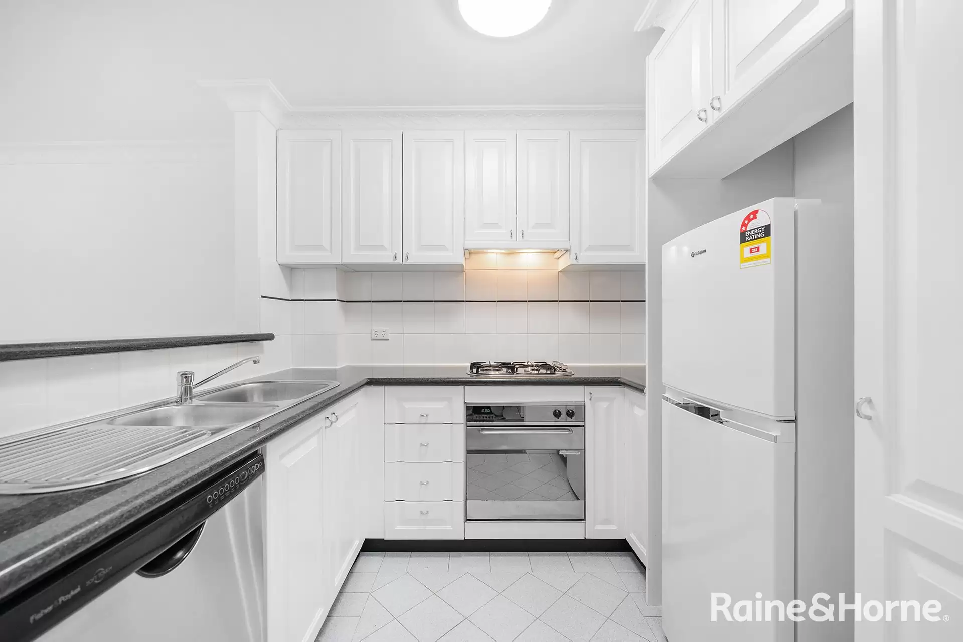 30/144-158 Alison Road, Randwick Leased by Raine & Horne Randwick | Coogee | Clovelly - image 1