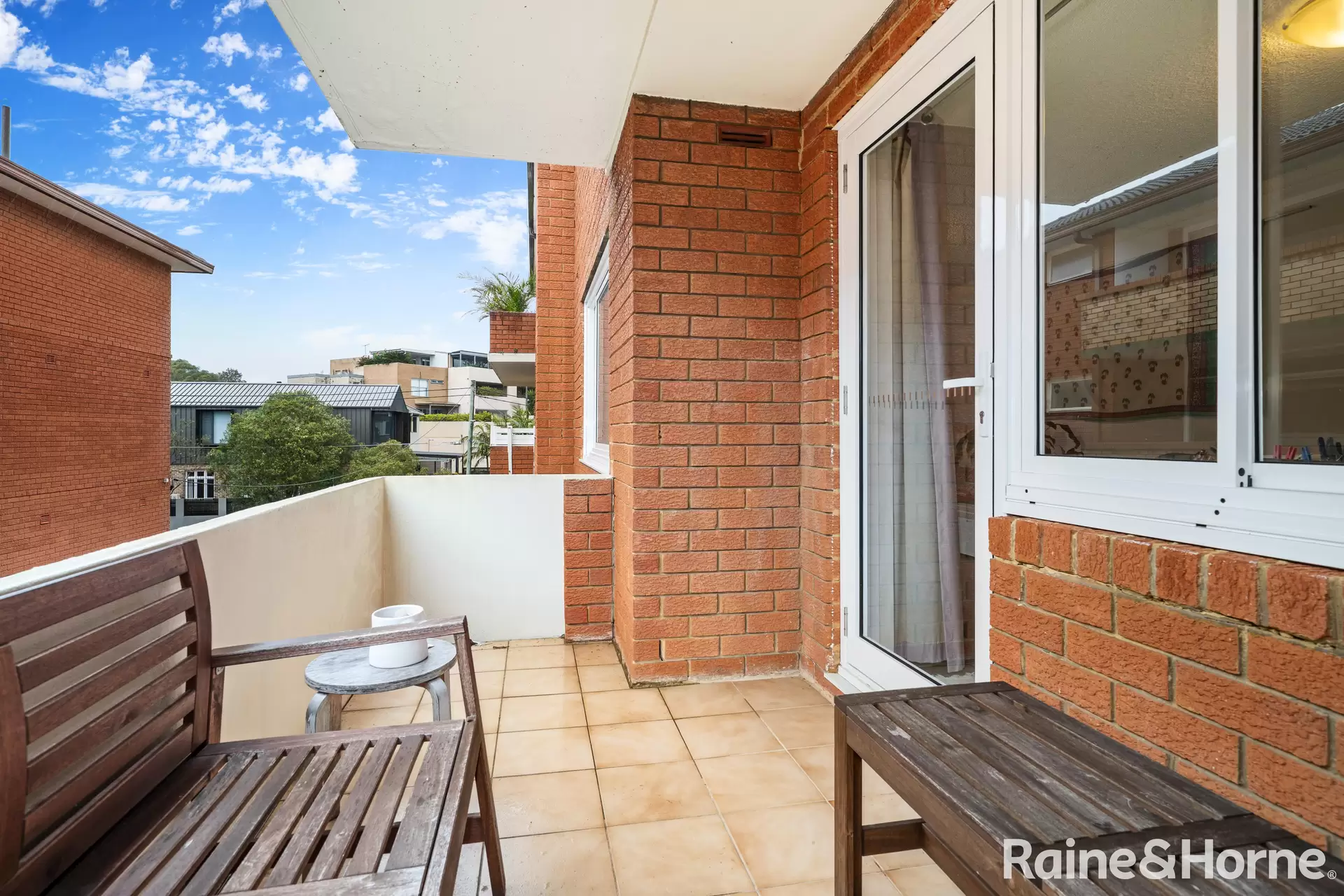 4/51 Gilderthorpe Avenue, Randwick Sold by Raine & Horne Randwick | Coogee | Clovelly - image 1