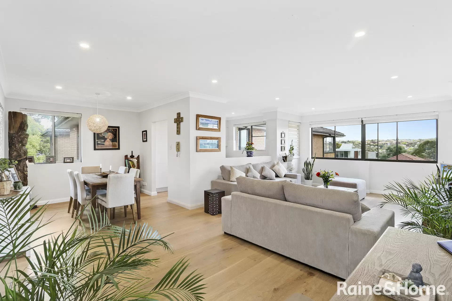11/20 Carr Street, Coogee Leased by Raine & Horne Randwick | Coogee | Clovelly - image 1