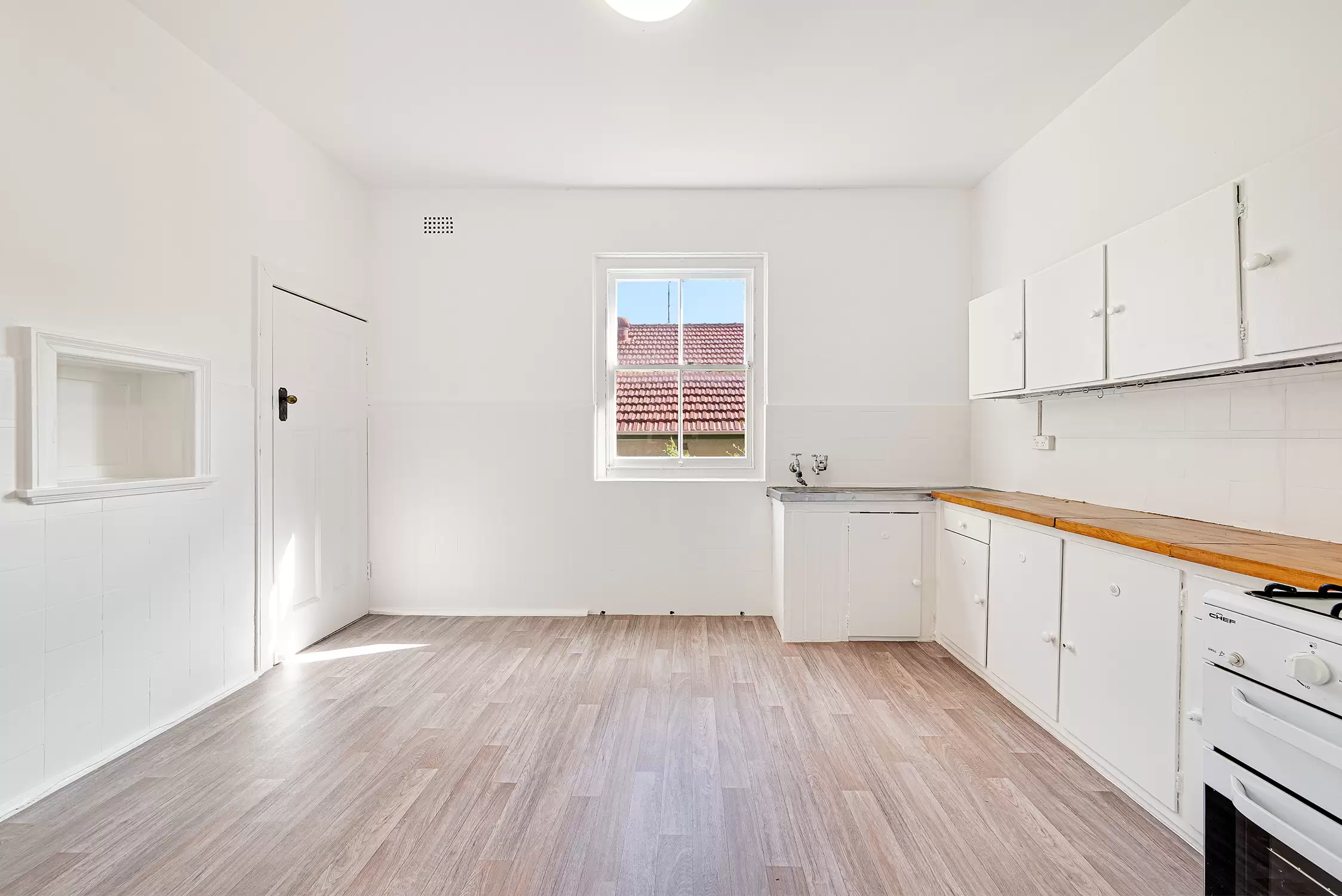 4/246 Clovelly Road, Clovelly Leased by Raine & Horne Randwick | Coogee | Clovelly - image 1