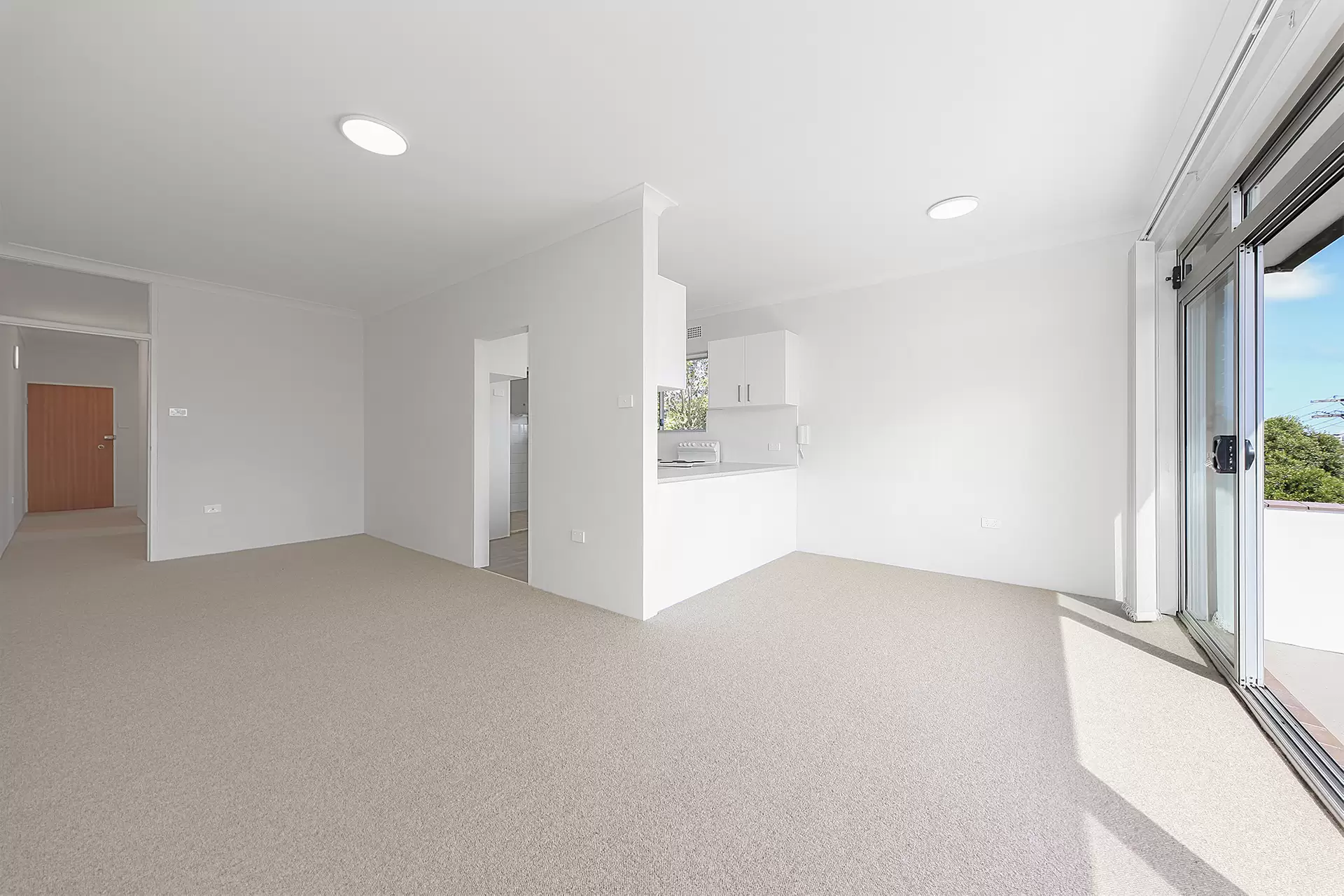 8/119 Arden Street, Coogee Leased by Raine & Horne Randwick | Coogee | Clovelly - image 1