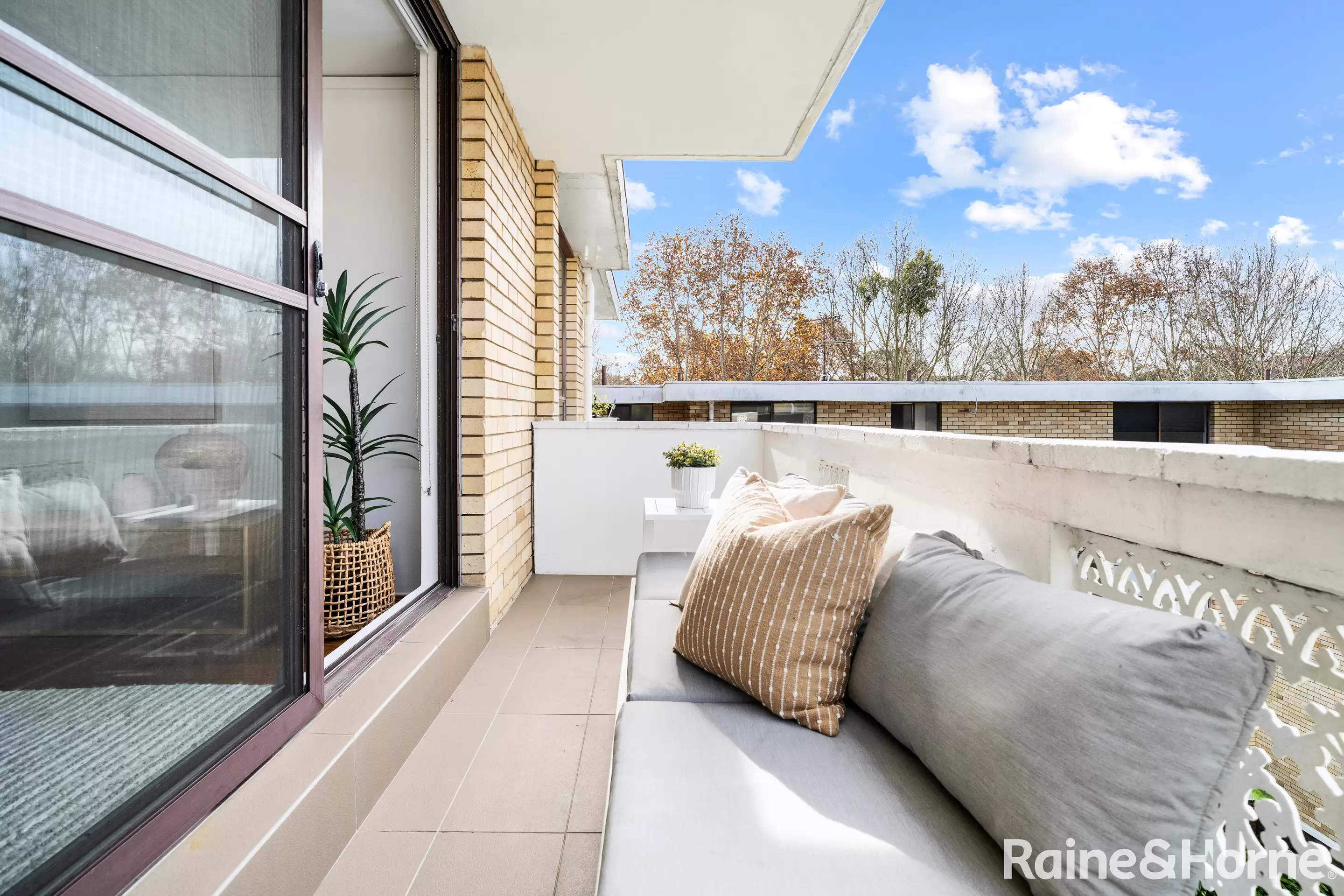 12/109-111 Alison Road, Randwick Leased by Raine & Horne Randwick | Coogee | Clovelly - image 6