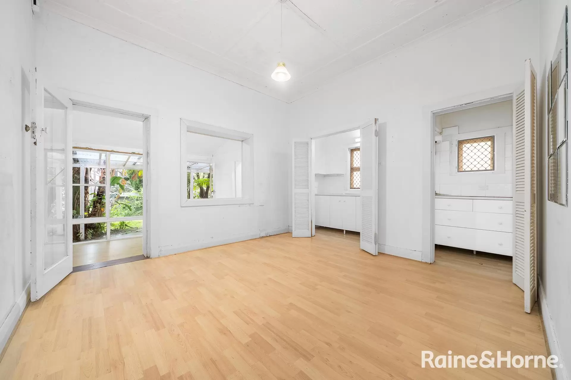 42 Chaleyer Street, Rose Bay Sold by Raine & Horne Randwick | Coogee | Clovelly - image 1