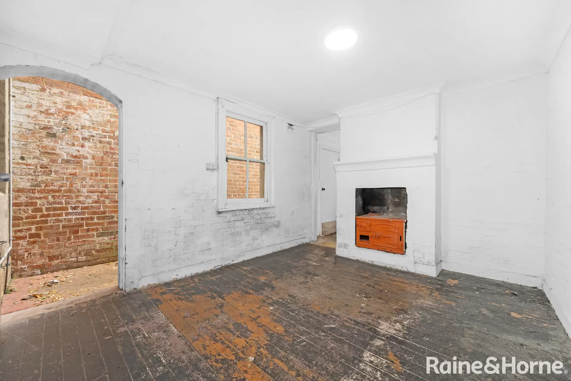 106 Oxford Street, Woollahra Sold by Raine & Horne Randwick | Coogee | Clovelly - image 1