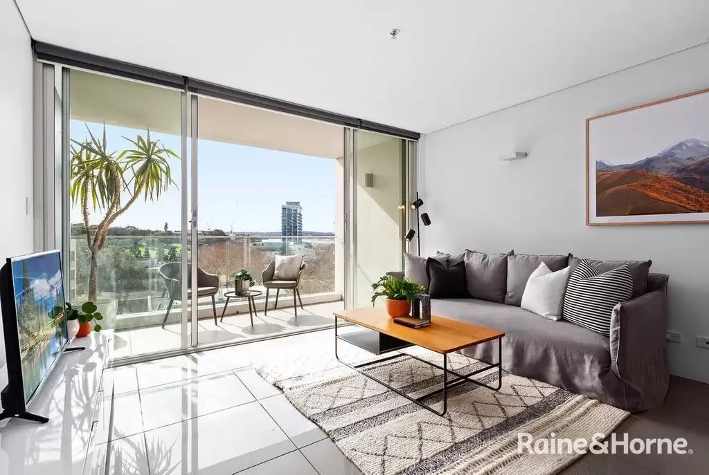 22/60-70 William Street, Woolloomooloo Leased by Raine & Horne Randwick | Coogee | Clovelly