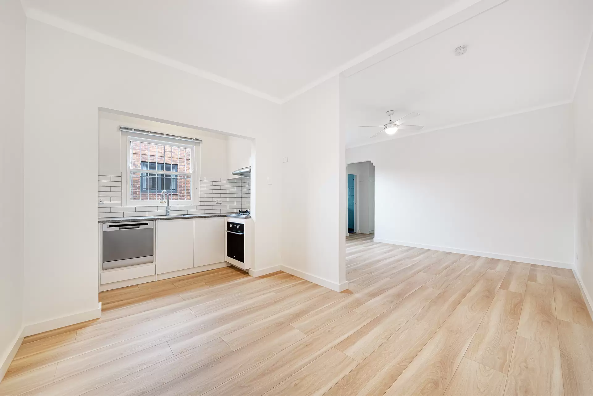 2/1A Stanley Street, Randwick Leased by Raine & Horne Randwick | Coogee | Clovelly - image 1