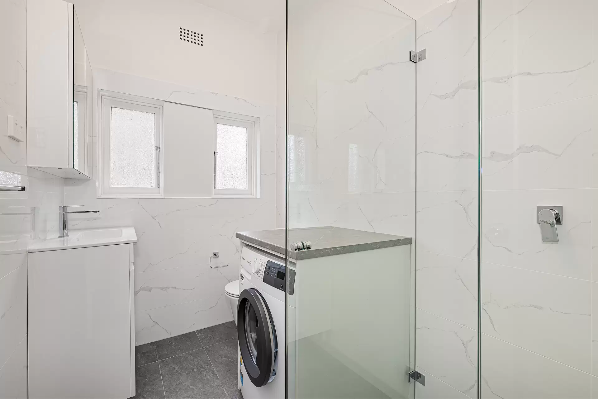 2/1A Stanley Street, Randwick Leased by Raine & Horne Randwick | Coogee | Clovelly - image 1