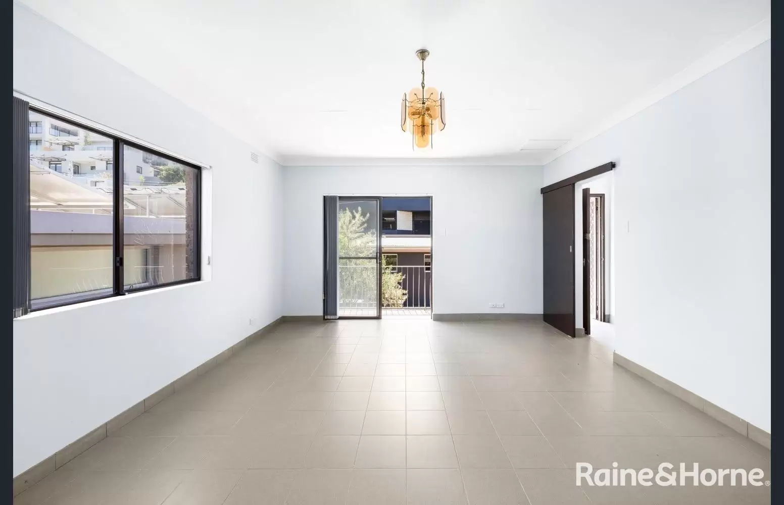 1/52 Chesterfield Parade, Bronte Leased by Raine & Horne Randwick | Coogee | Clovelly - image 4
