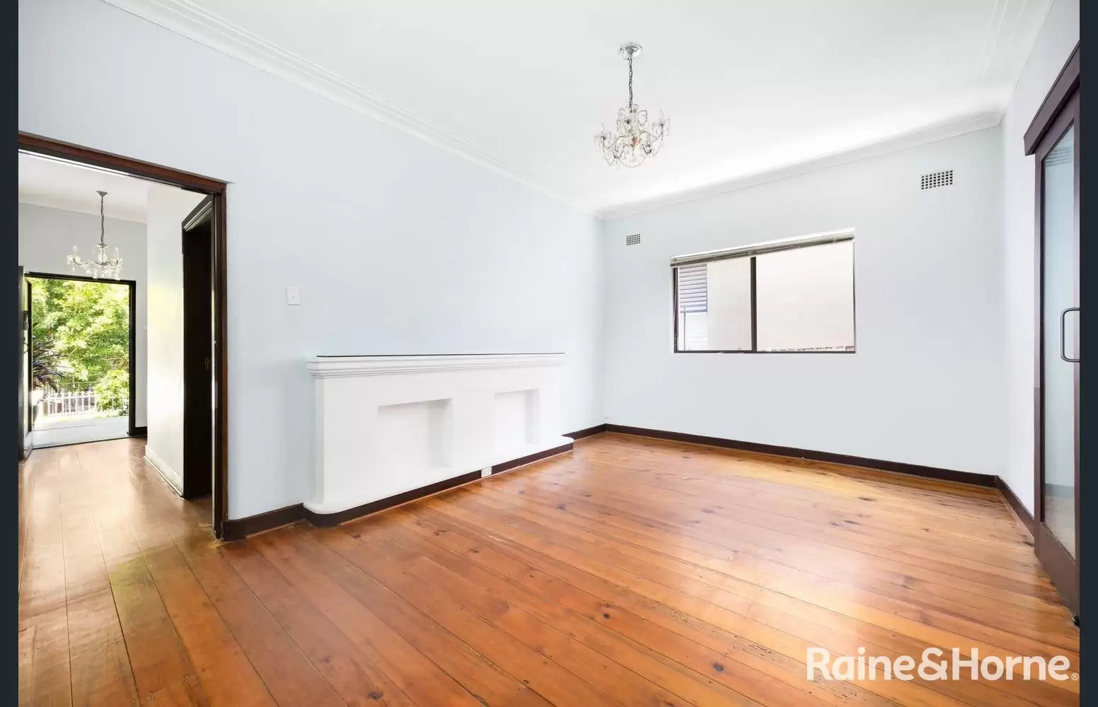 1/52 Chesterfield Parade, Bronte Leased by Raine & Horne Randwick | Coogee | Clovelly - image 3