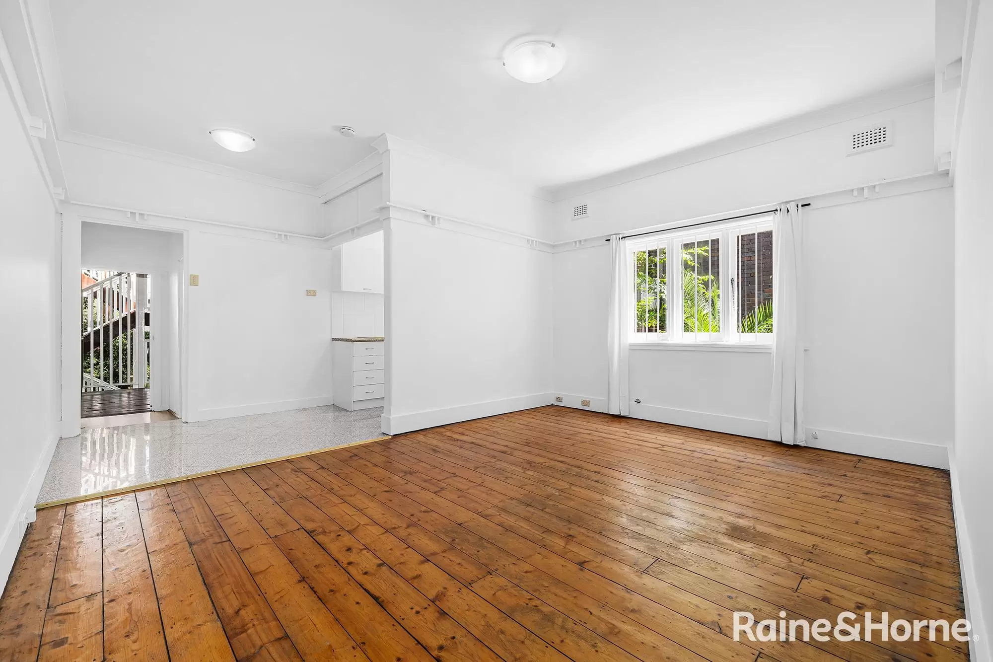 3/36 Keith Street, Clovelly Leased by Raine & Horne Randwick | Coogee | Clovelly - image 2