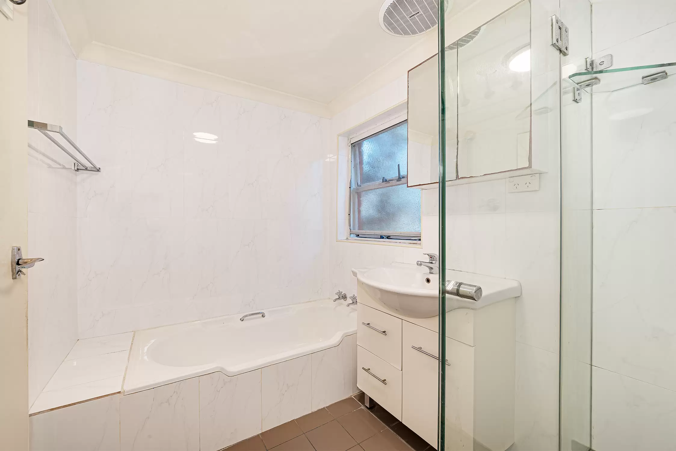 2/26 Howard Street, Randwick Leased by Raine & Horne Randwick | Coogee | Clovelly - image 5