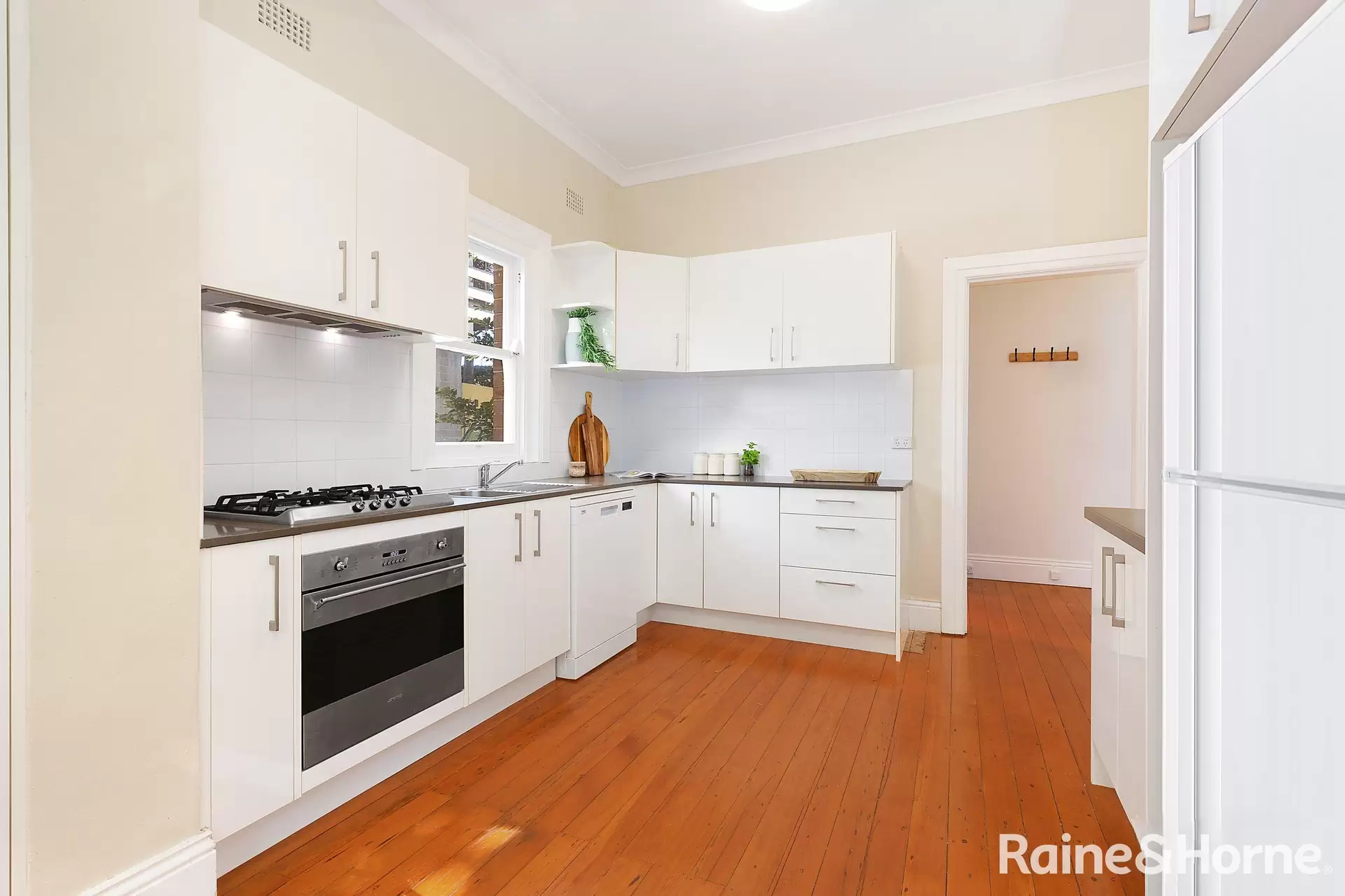 5/23 Dudley Street, Coogee Leased by Raine & Horne Randwick | Coogee | Clovelly - image 1