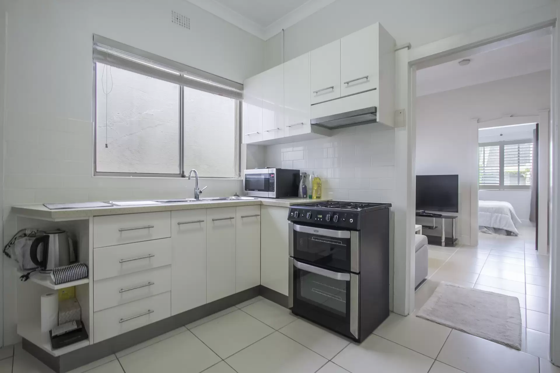 7/25 Mackenzie Street, Bondi Junction Leased by Raine & Horne Randwick | Coogee | Clovelly - image 1