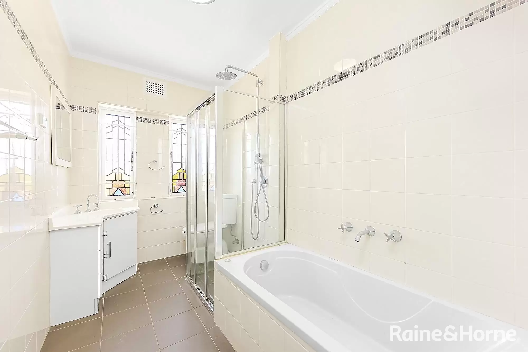 2/122 Brook Street, Coogee Leased by Raine & Horne Randwick | Coogee | Clovelly - image 4
