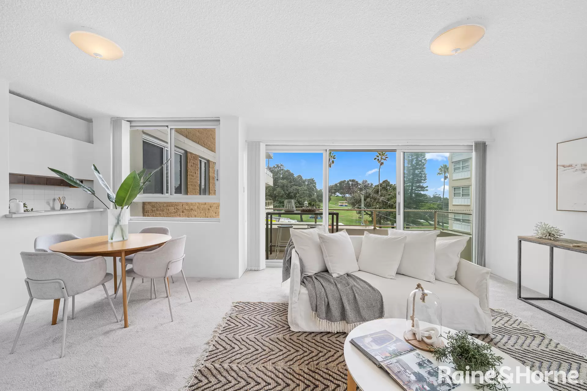 2/120 Beach Street, Coogee Sold by Raine & Horne Randwick | Coogee | Clovelly - image 1